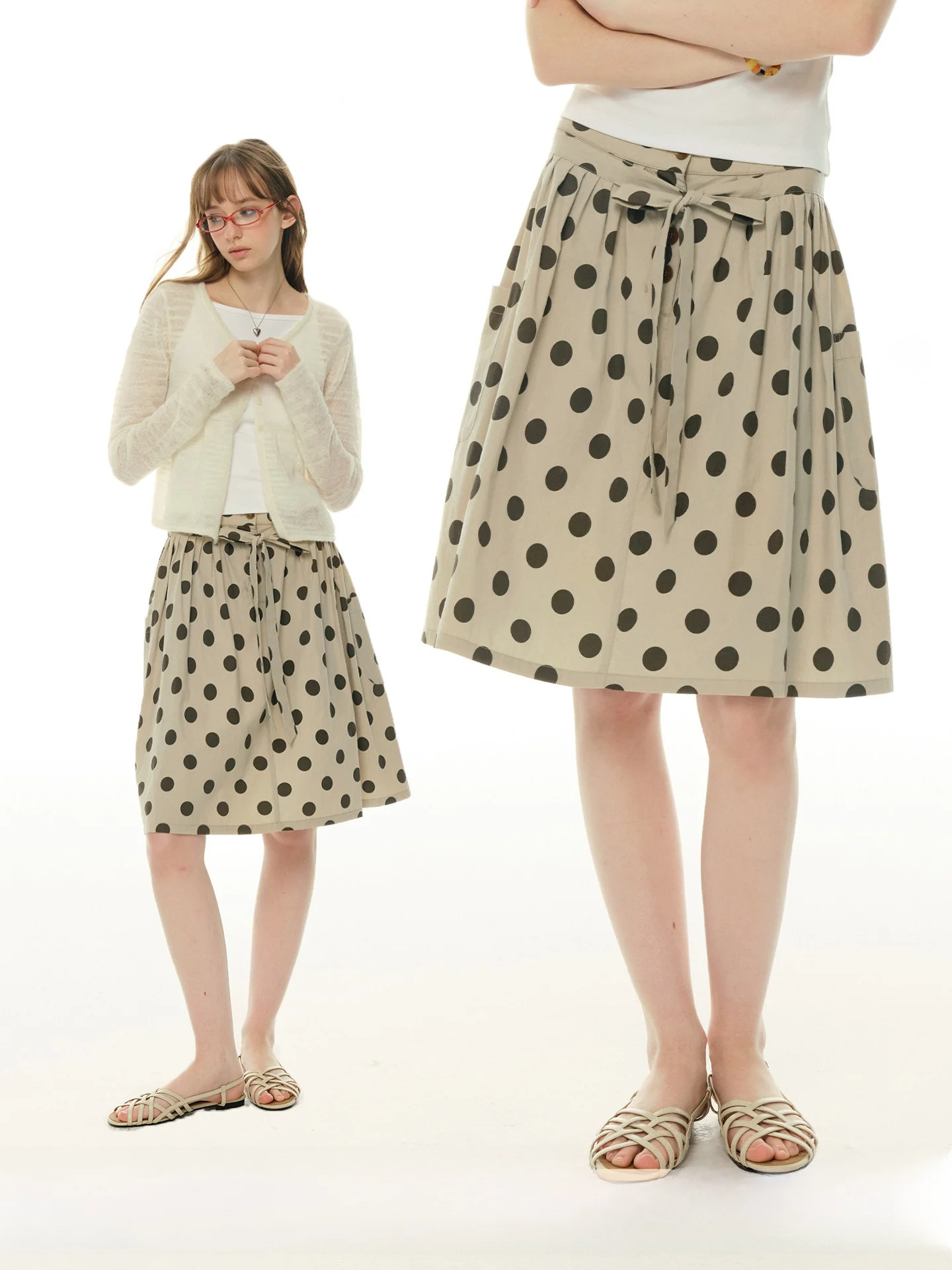 UNRETRO Vintage Loose Feel Polka Dot Print Half Skirt Women Loose Slimming Full Cotton A-Line Pleated Skirt Casual Wear
UNRETRO Vintage Loose Feel Polka Dot Print Half Skirt Women Loose Slimming Full Cotton A-Line Pleated Skirt Casual Wear