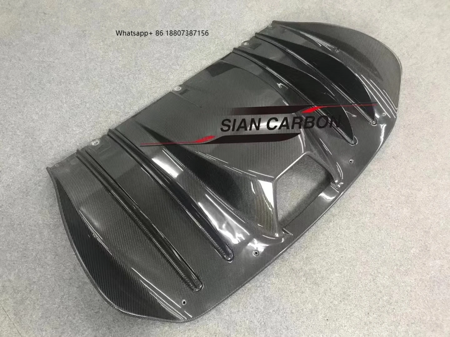 HAMAN Style Carbon Fiber Rear Bumper Diffuser Lip Spoiler forFerrari F430
HAMAN Style Carbon Fiber Rear Bumper Diffuser Lip Spoiler forFerrari F430