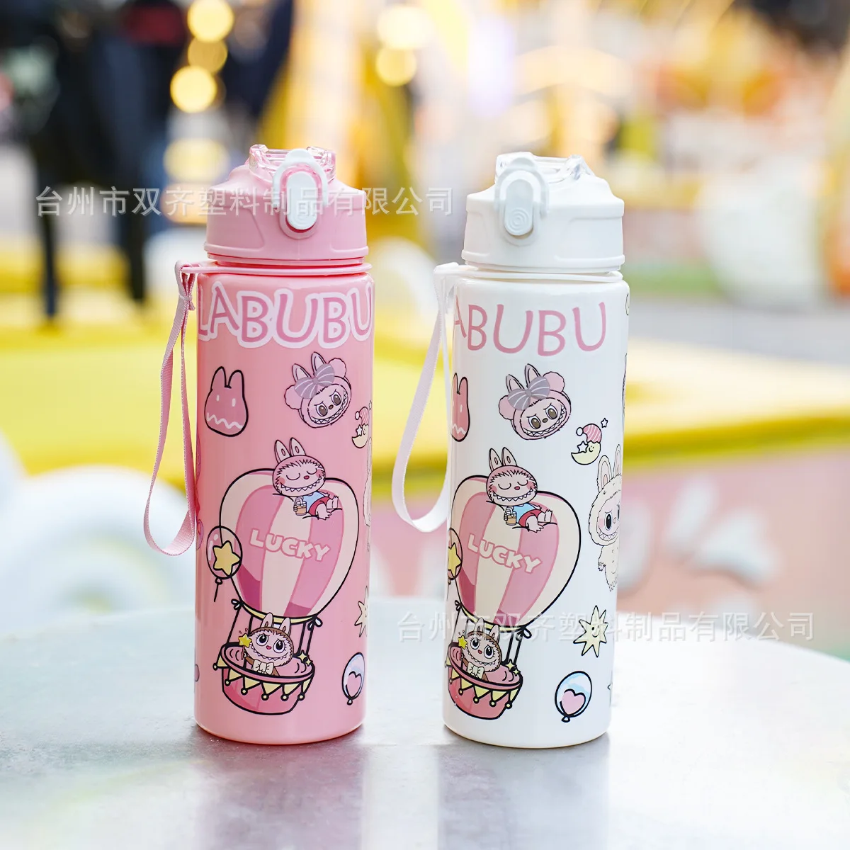 700ml labubu Children's Straw Water Cup Cute Portable Outdoor Student Drawstring Cartoon Water Bottle
700ml labubu Children's Straw Water Cup Cute Portable Outdoor Student Drawstring Cartoon Water Bottle