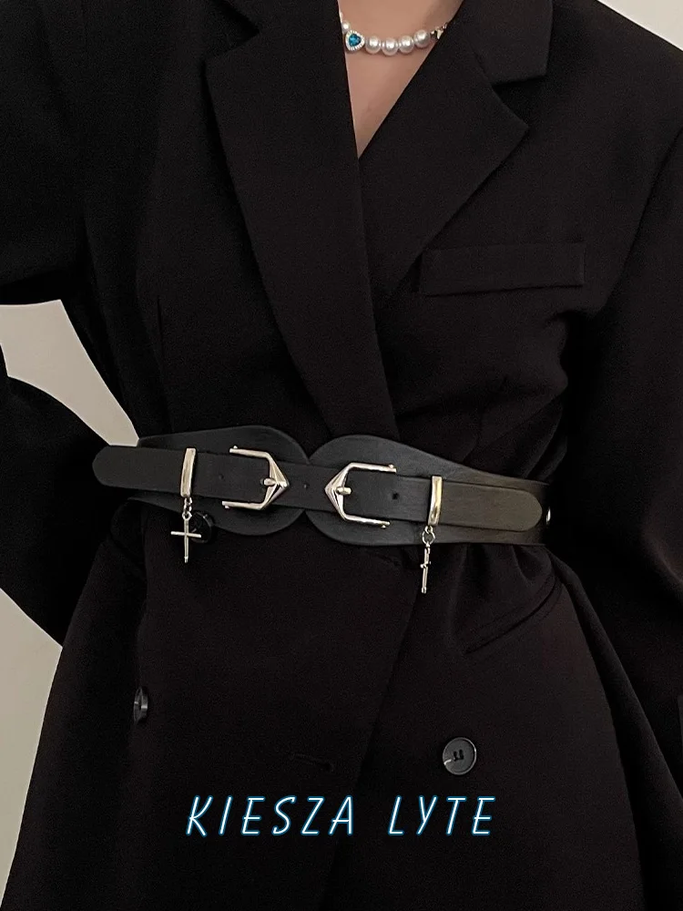 Women's Cowskin Belt for Decorative Dress INS Style Simple and Versatile Personality Waistband Lady luxury designer waist belts
Women's Cowskin Belt for Decorative Dress INS Style Simple and Versatile Personality Waistband Lady luxury designer waist belts