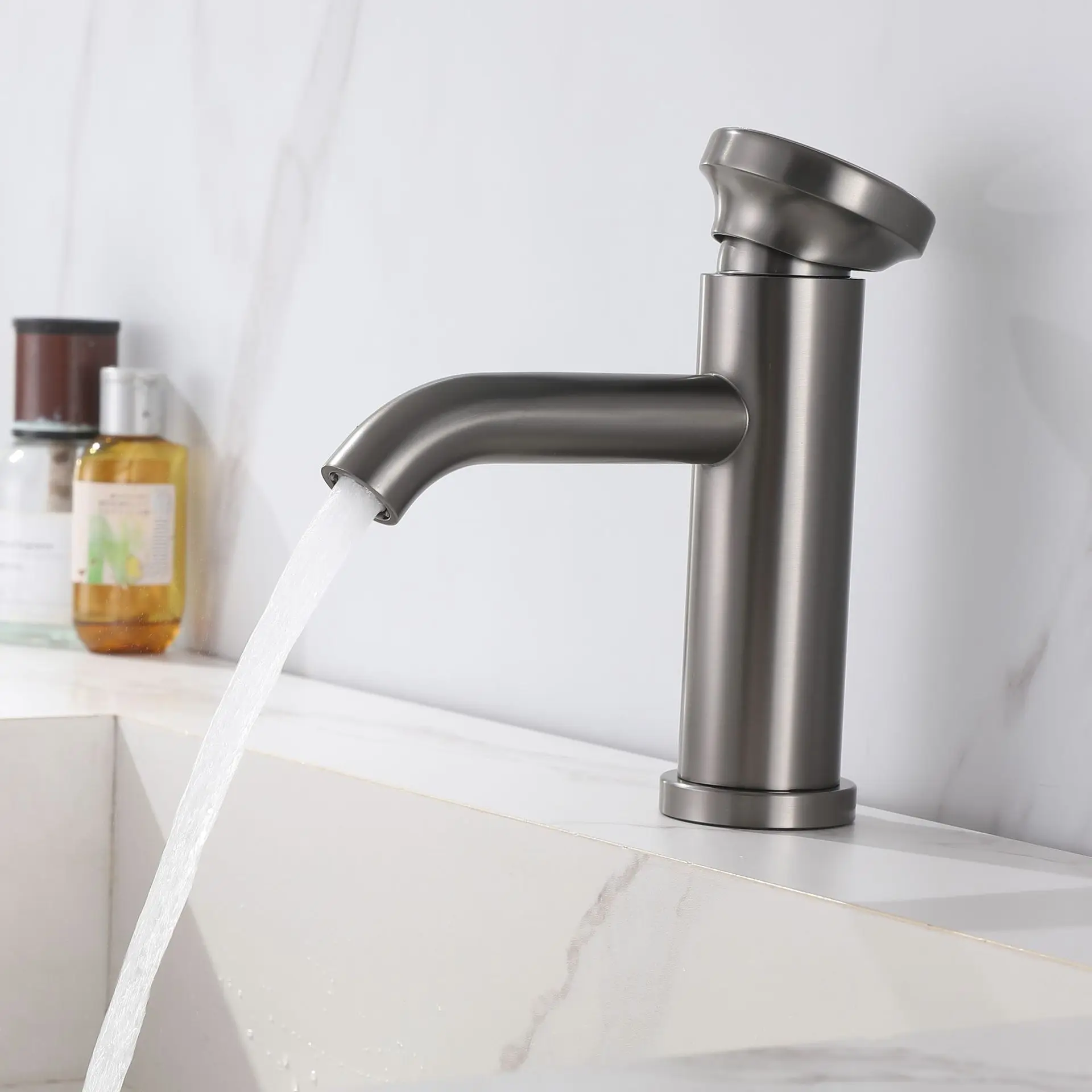 Gray Color Bathroom Sink Faucet hot and cold Crane Stainless Steel Basin Faucet White Sink Faucet Single Handle water tap
Gray Color Bathroom Sink Faucet hot and cold Crane Stainless Steel Basin Faucet White Sink Faucet Single Handle water tap