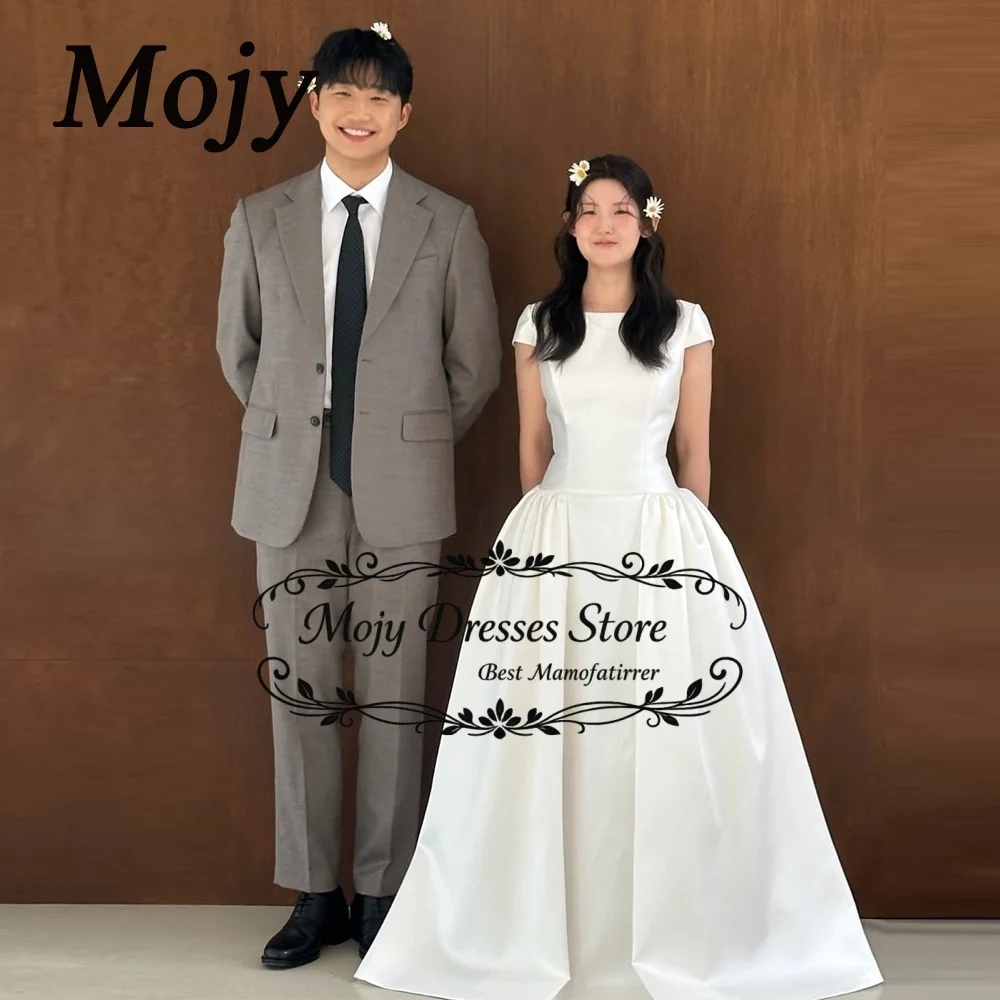Mojy 2026 Simple A-line O-Neck Korean Customized Satin Wedding Dress Floor-Length Long Korea Wedding Dress Photo Shoot
Mojy 2026 Simple A-line O-Neck Korean Customized Satin Wedding Dress Floor-Length Long Korea Wedding Dress Photo Shoot