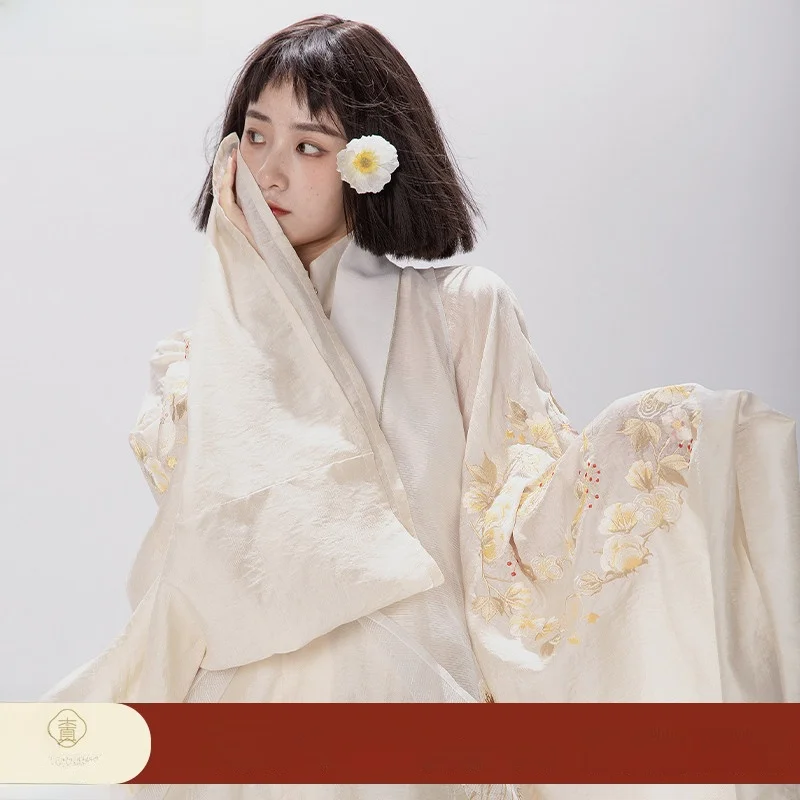 Оригинальный национальный костюм Ханьфу с вышивкой и воротником-стойкой в стиле династии Мин, из хлопка и полиэстера, женская одежда.
Оригинальный национальный костюм Ханьфу с вышивкой и воротником-стойкой в стиле династии Мин, из хлопка и полиэстера, женская одежда.