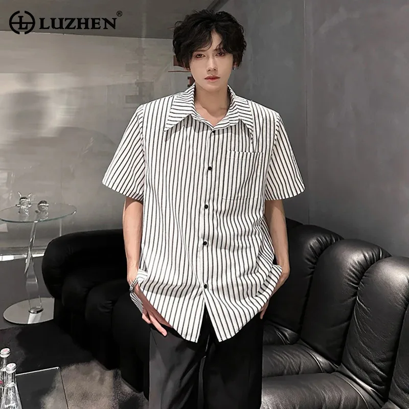 LUZHEN 2025 Summer Elegant Temperament Stripe Printed Short Sleeve Shirts Men's Fashion Handsome Loose Shoulder Pad Tops JY2843
LUZHEN 2025 Summer Elegant Temperament Stripe Printed Short Sleeve Shirts Men's Fashion Handsome Loose Shoulder Pad Tops JY2843