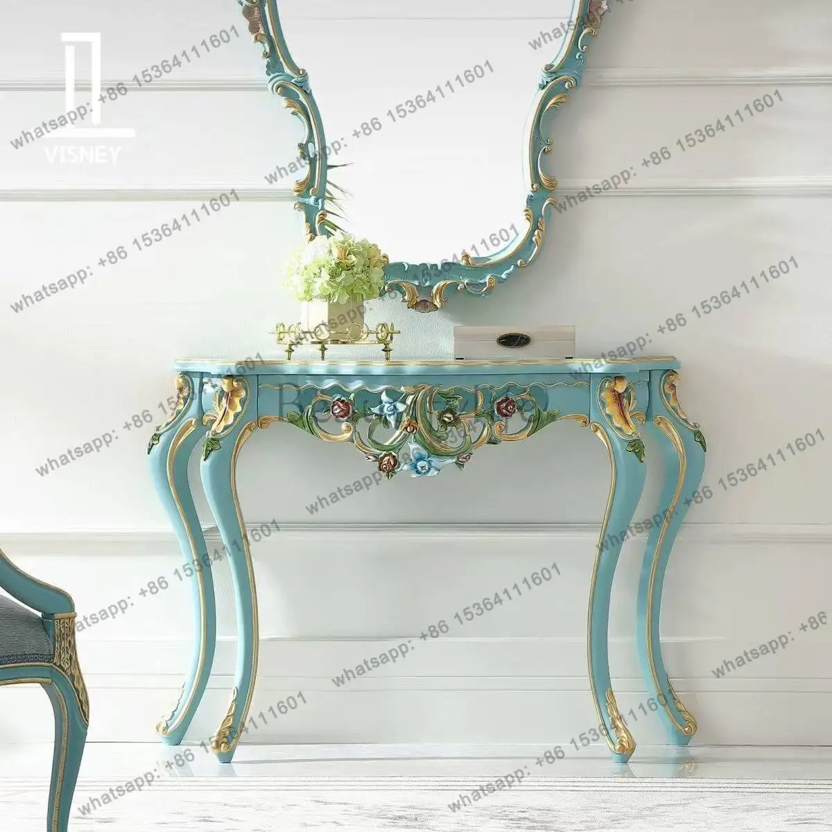 European solid wood carving entrance French luxury corridor entrance platform
European solid wood carving entrance French luxury corridor entrance platform