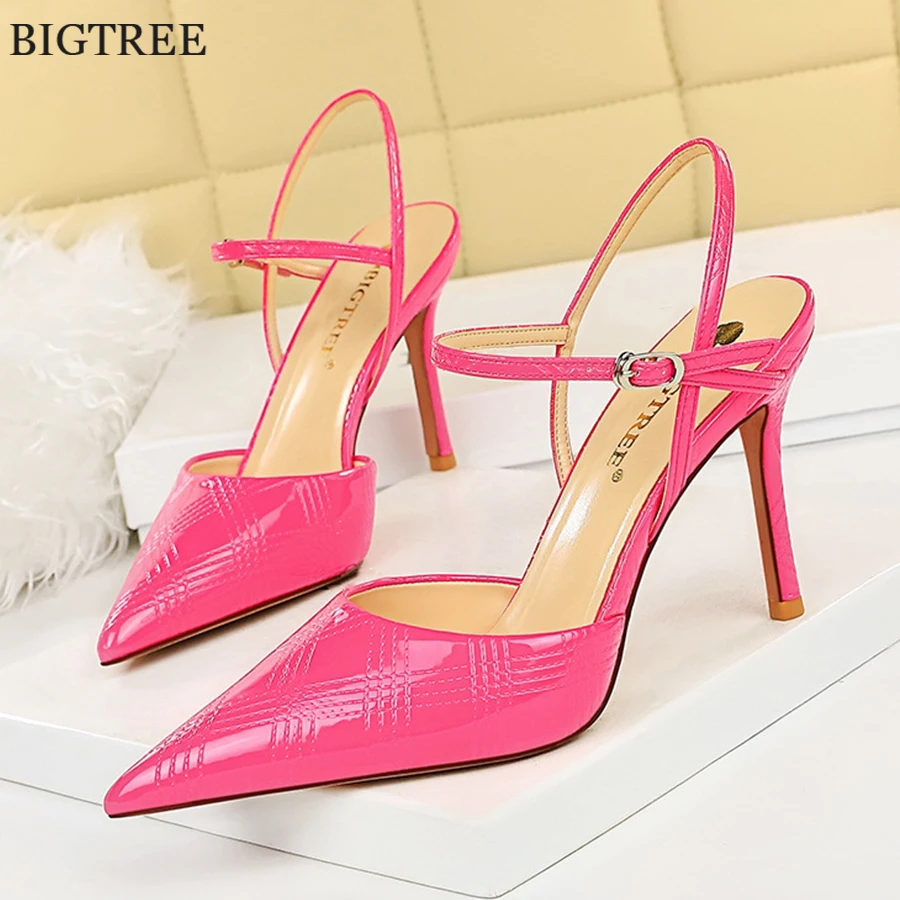 Patent Leather Sewing Sexy Women Sandals 2024 Summer High Heels Buckle Pointed Pumps Party Female Rose Red Shallow Wedding Shoes
Patent Leather Sewing Sexy Women Sandals 2024 Summer High Heels Buckle Pointed Pumps Party Female Rose Red Shallow Wedding Shoes