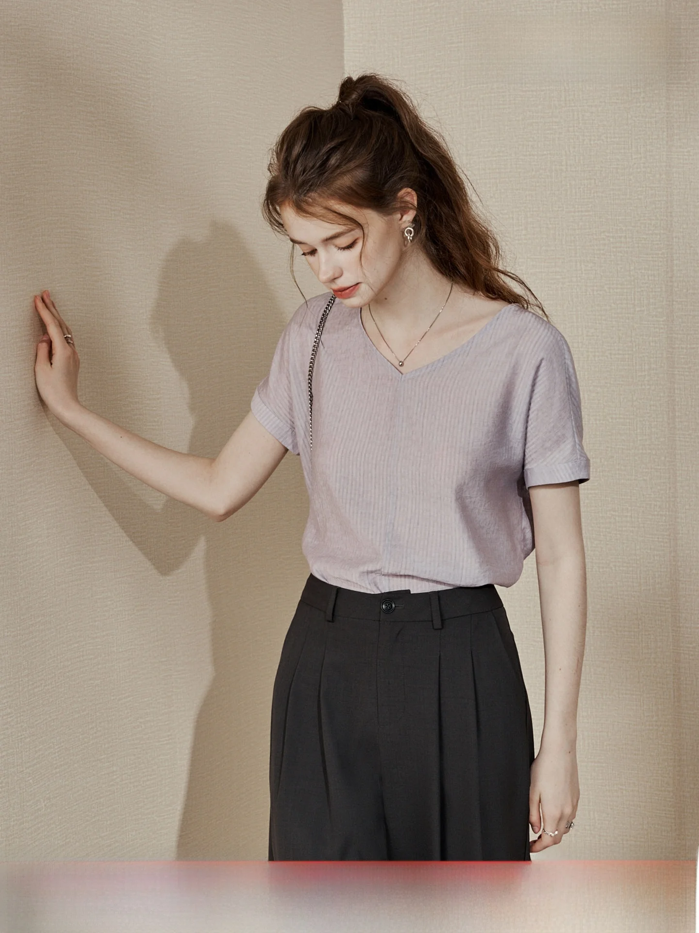 KUHNMARVIN Intellectual Style Women's Shirt V-Neck Short Sleeve Casual Fashion Summer New Arrival Breathable Comfortable
KUHNMARVIN Intellectual Style Women's Shirt V-Neck Short Sleeve Casual Fashion Summer New Arrival Breathable Comfortable