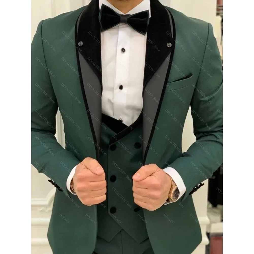 Green Men Suits 3 Piece Shawl Lapel One Button Formal Wedding Tuxedo Slim Groom Party Prom Fashion Male Suit (Jacket+Vest+Pants)
Green Men Suits 3 Piece Shawl Lapel One Button Formal Wedding Tuxedo Slim Groom Party Prom Fashion Male Suit (Jacket+Vest+Pants)