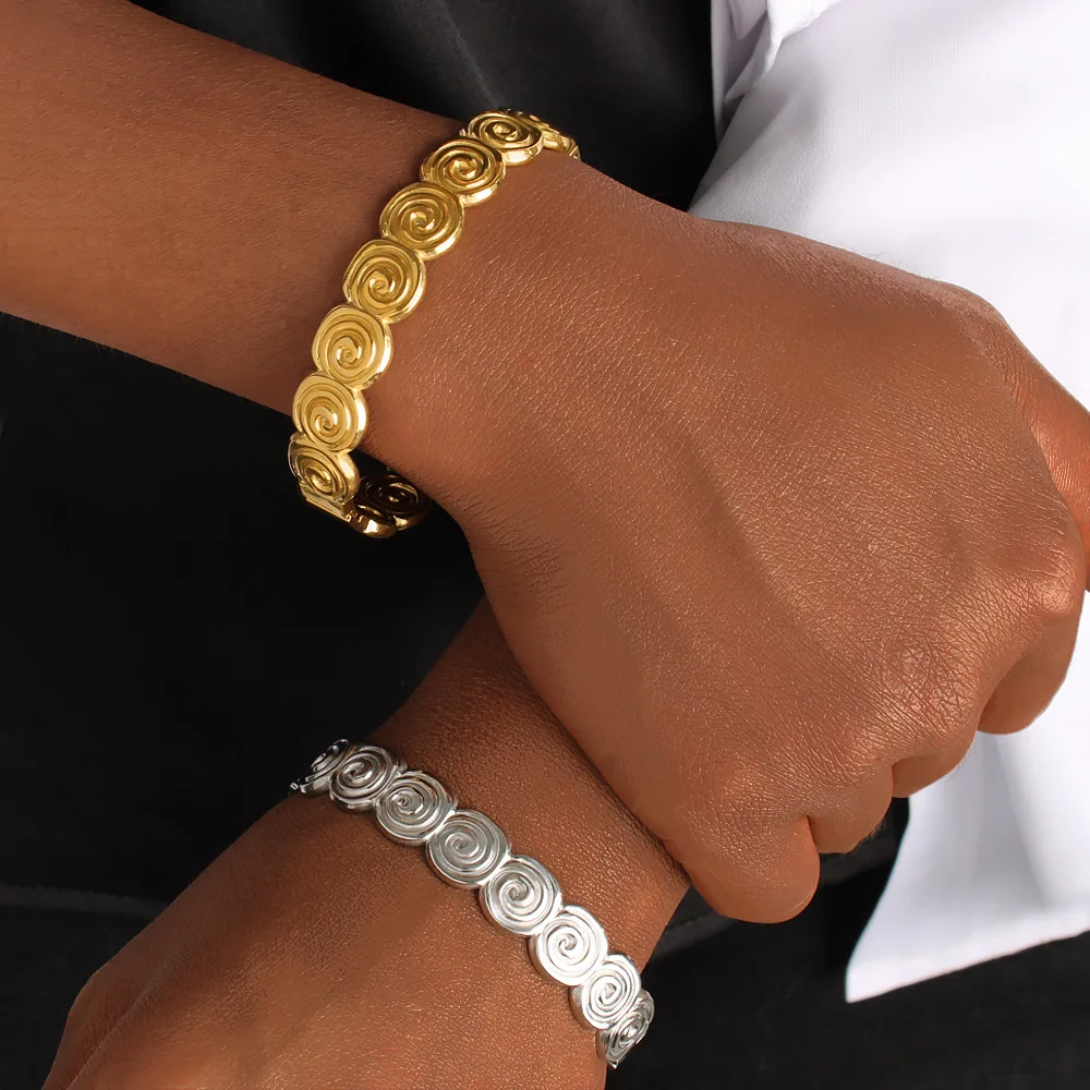 DIY accessories minimalist design groove round cake cutting stainless steel bracelet personalized fashion plated 18K gold bracel
DIY accessories minimalist design groove round cake cutting stainless steel bracelet personalized fashion plated 18K gold bracel