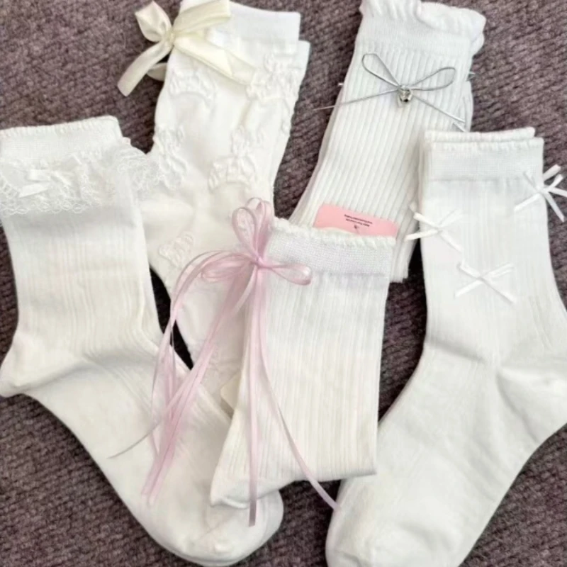 5 пар черно-белых кружевных женских носков средней длины с бантом, летние новые тонкие милые кружевные универсальные носки принцессы для девочек
5 пар черно-белых кружевных женских носков средней длины с бантом, летние новые тонкие милые кружевные универсальные носки принцессы для девочек