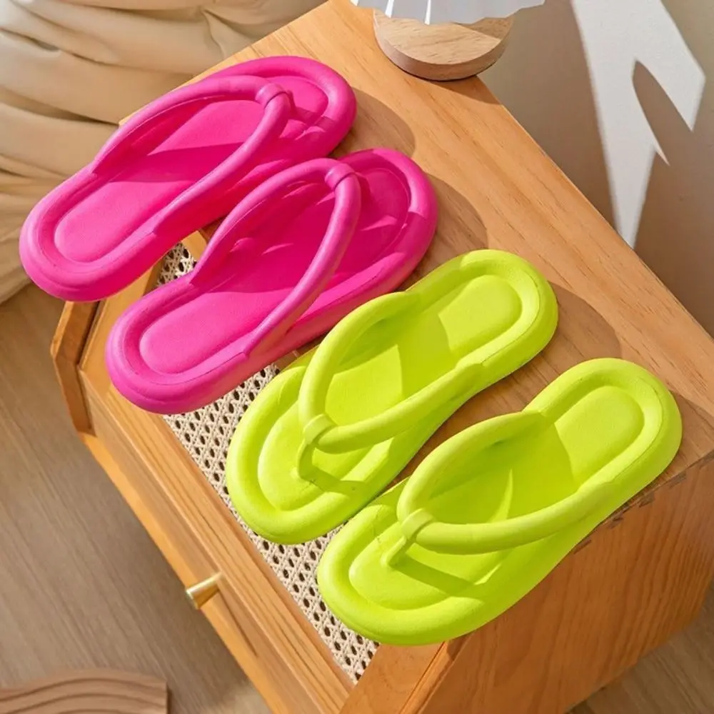 New Candy Colors Woman Flip-flops Non Slip EVA Bathroom Slippers Soft Sole Beach Shoes For Couples and Women
New Candy Colors Woman Flip-flops Non Slip EVA Bathroom Slippers Soft Sole Beach Shoes For Couples and Women