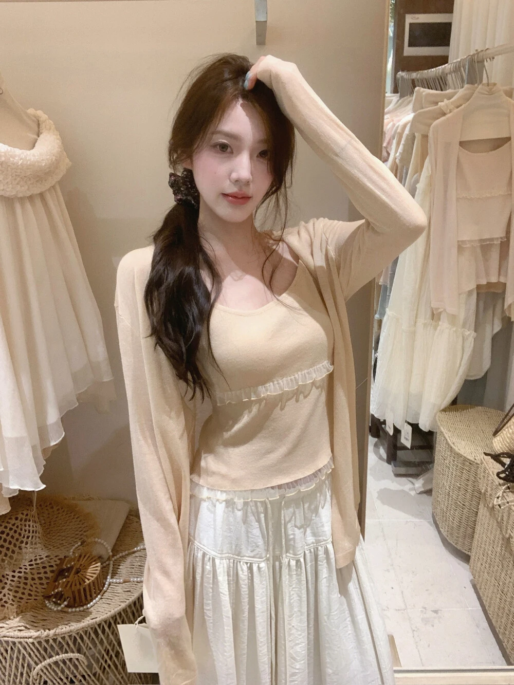 Sweet Style Knitted Two-Piece Set Women's Slim Fit Summer Thin Cardigan And Strap Vest Korean Fashion Gentle Soft Style
Sweet Style Knitted Two-Piece Set Women's Slim Fit Summer Thin Cardigan And Strap Vest Korean Fashion Gentle Soft Style