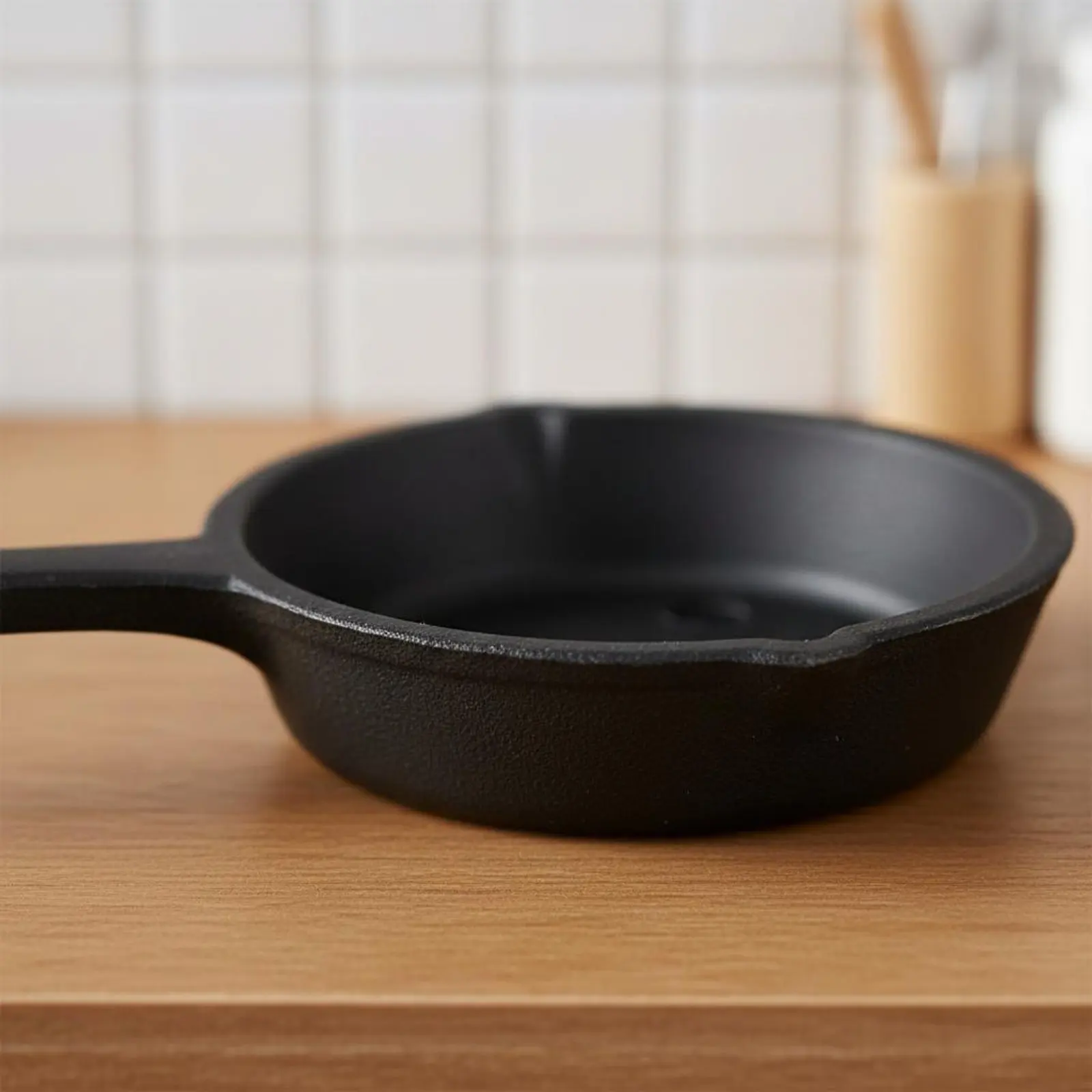 Simulation Cooking Pan Model Realistic Design Miniature Frying Pan Mini Skillet Toy Fine Workmanship for Hobbyists
Simulation Cooking Pan Model Realistic Design Miniature Frying Pan Mini Skillet Toy Fine Workmanship for Hobbyists