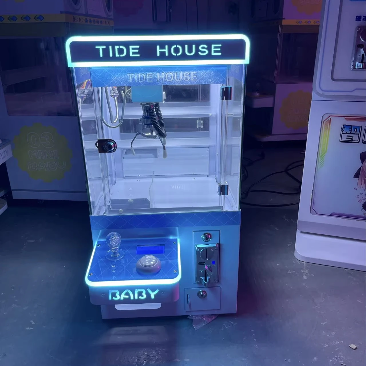 Factory Wholesale 110V/220V Mini Arcade Game Cabinet Small Candy Crane Claw Coin Operated Machine
Factory Wholesale 110V/220V Mini Arcade Game Cabinet Small Candy Crane Claw Coin Operated Machine