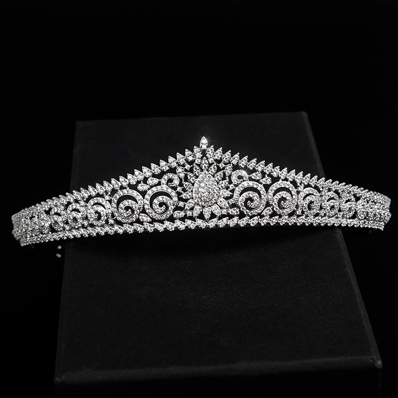 YYSUNNY Classic Wedding Bridal Tiaras and Crowns for Women Crystal Headpiece Fashion Hair Accessories Prom Jewelry Party Gift
YYSUNNY Classic Wedding Bridal Tiaras and Crowns for Women Crystal Headpiece Fashion Hair Accessories Prom Jewelry Party Gift