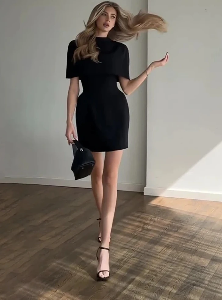 Women's High Waist Camisole Dress Cape Sets Street Female Waist Cinching Partywear Early Spring Ladies Club Outfits
Women's High Waist Camisole Dress Cape Sets Street Female Waist Cinching Partywear Early Spring Ladies Club Outfits