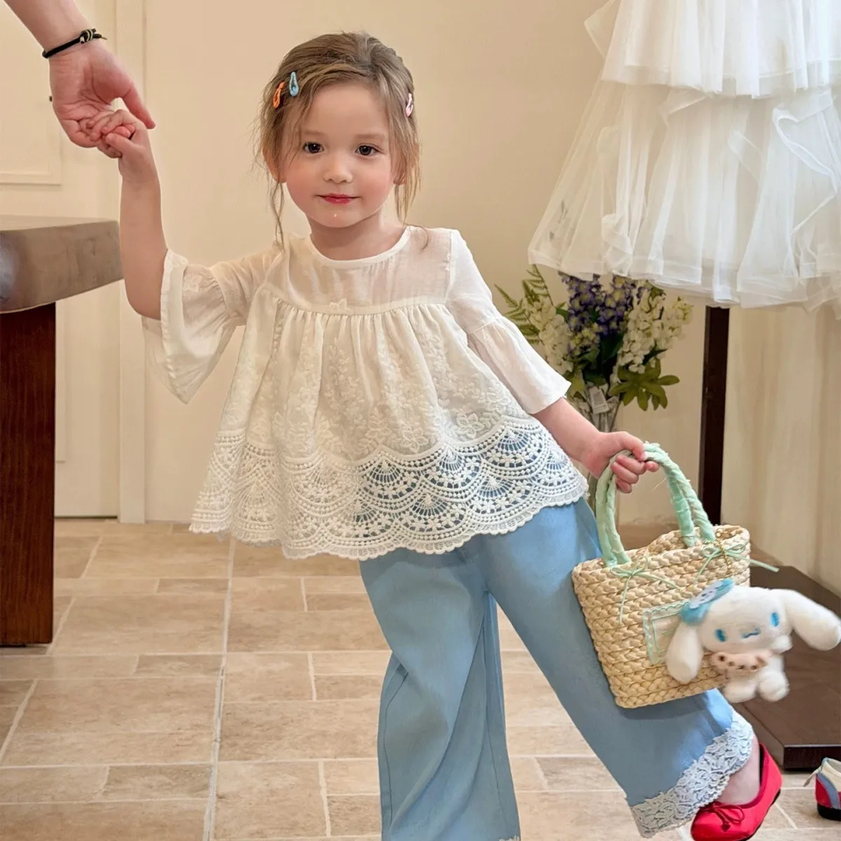 Baby Girls Clothes Set Summer New Children's Pure Cotton Jacquard Lace Shirt+Wide Leg Pants 2-piece Set
Baby Girls Clothes Set Summer New Children's Pure Cotton Jacquard Lace Shirt+Wide Leg Pants 2-piece Set
