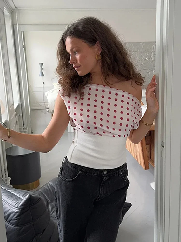 Шикарный шифоновый топ в горошек с асимметричным воротником, женская сексуальная блузка с открытыми плечами, укороченный топ с завышенной талией, облегающий, 2026, для отпуска и уличного стиля
Шикарный шифоновый топ в горошек с асимметричным воротником, женская сексуальная блузка с открытыми плечами, укороченный топ с завышенной талией, облегающий, 2026, для отпуска и уличного стиля