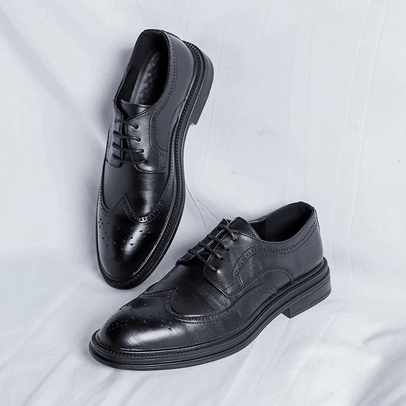 Men's casual leather shoes Comfortable Gentleman British Style Work dress party 38-46 Outdoor Fashion Street Brogue plus size
Men's casual leather shoes Comfortable Gentleman British Style Work dress party 38-46 Outdoor Fashion Street Brogue plus size