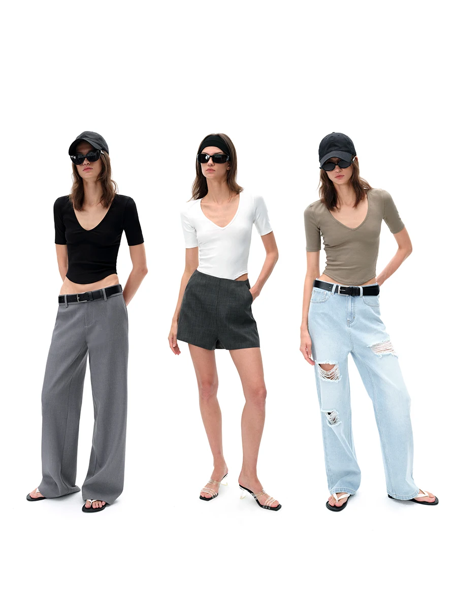 Loala Office Original Design Slim Fit Short Sleeve T-Shirt Women's V Neck Short Style Cotton Blend Casual Top Summer Wear
Loala Office Original Design Slim Fit Short Sleeve T-Shirt Women's V Neck Short Style Cotton Blend Casual Top Summer Wear