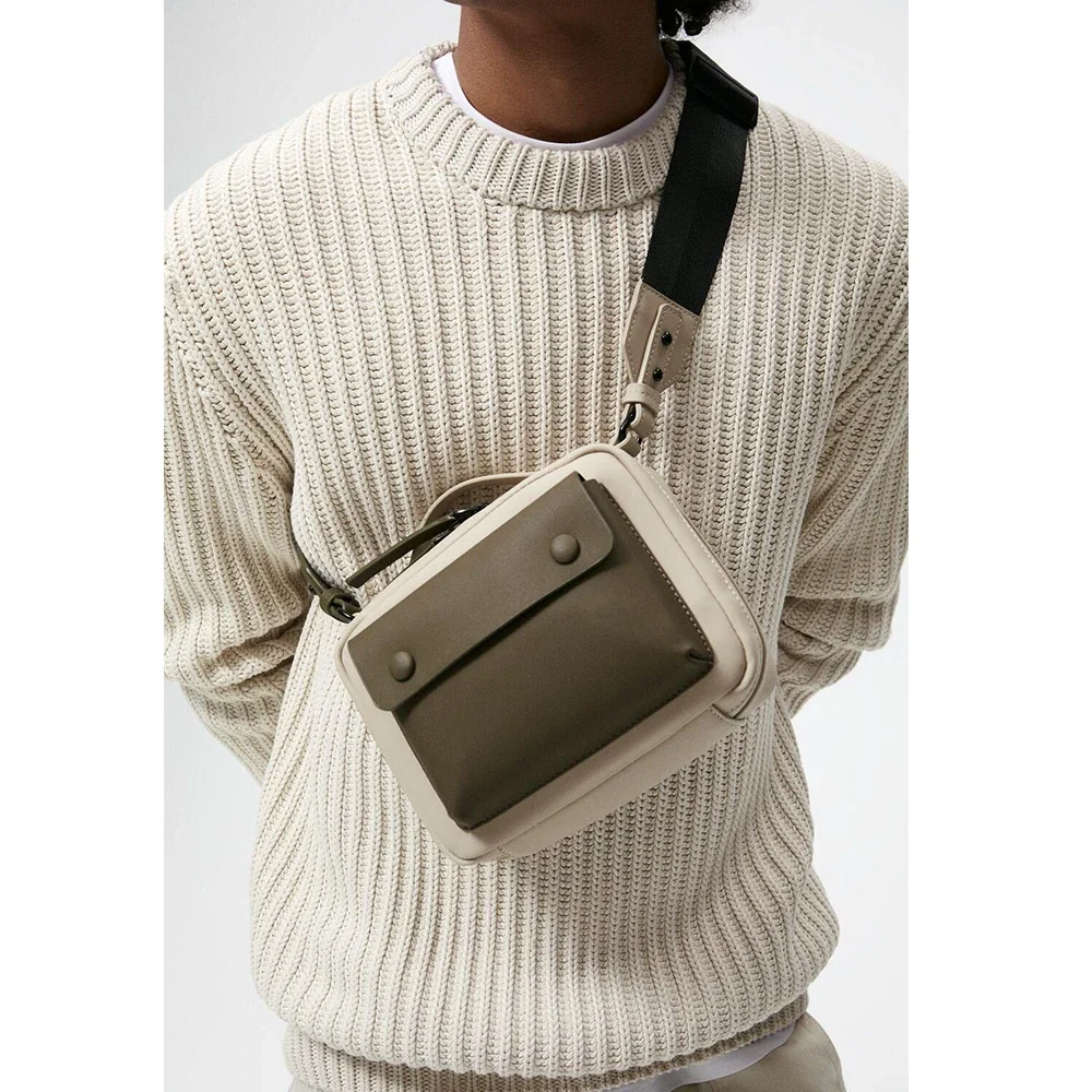 Fashion Patchwork Messenger Bag Luxury Brand Wide Strap Shoulder Crossbody Bags for Women Unisex Handbags and Purses Square Tote
Fashion Patchwork Messenger Bag Luxury Brand Wide Strap Shoulder Crossbody Bags for Women Unisex Handbags and Purses Square Tote