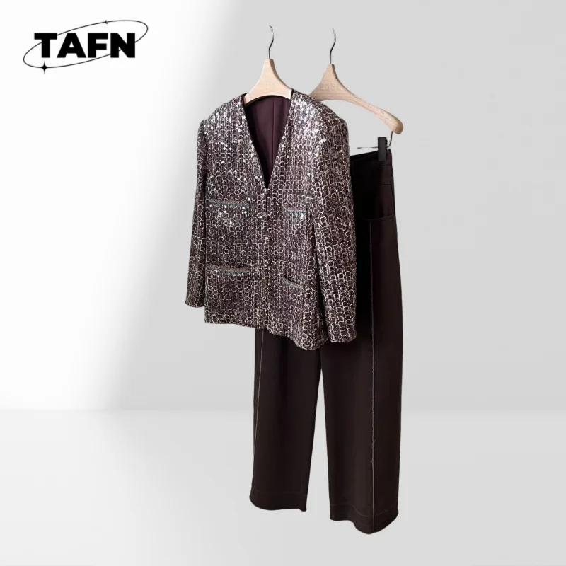 Warmth and Comfort: Women’s Winter Vest Jacket for All Day Wear Premium Quality Women’s Puffer Vest for Outdoor TravelAH2102 
Warmth and Comfort: Women’s Winter Vest Jacket for All Day Wear Premium Quality Women’s Puffer Vest for Outdoor TravelAH2102