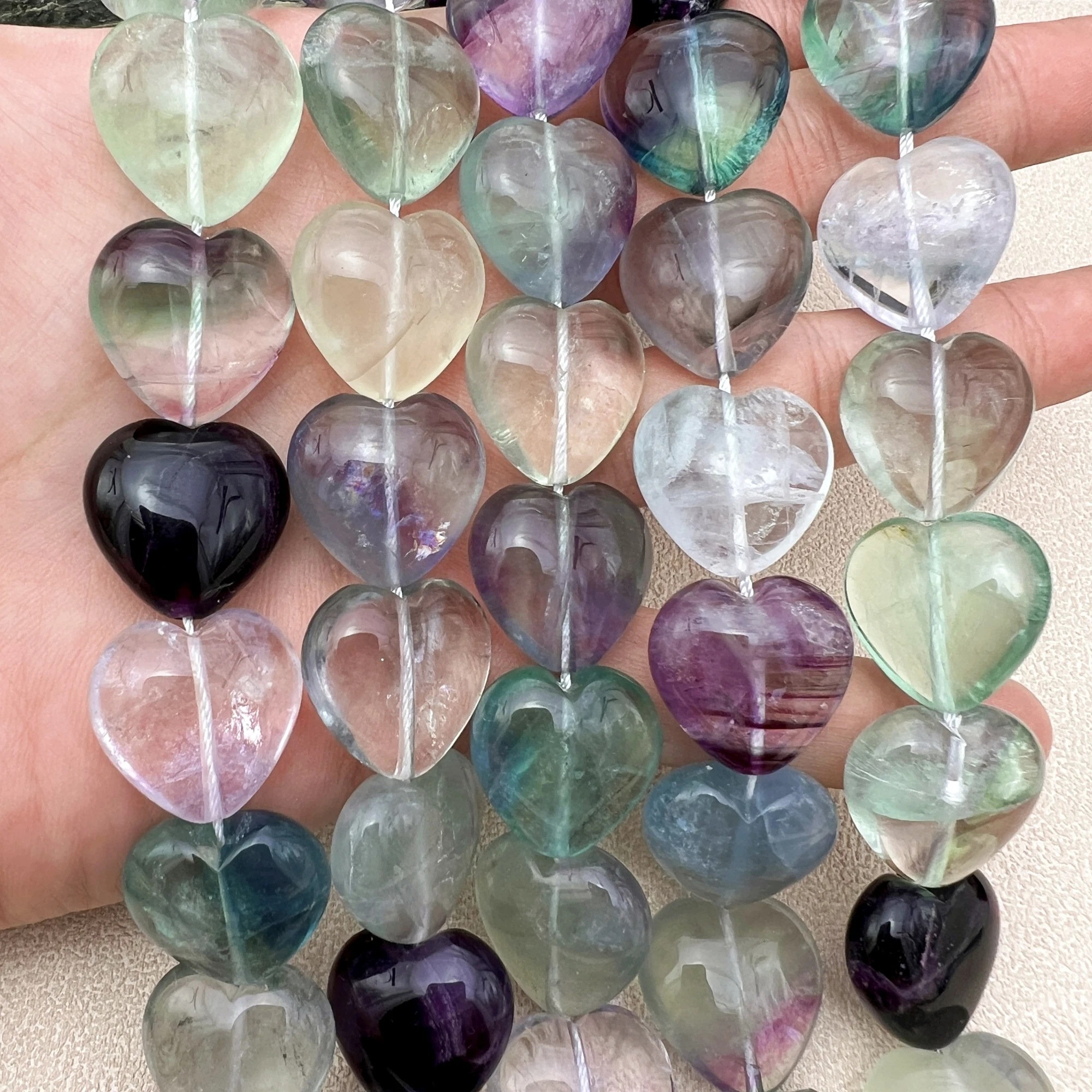 20 мм в форме сердца натуральный кристалл кварца красочные флюоритовые ломтики космические бусины для самостоятельного изготовления ювелирных изделий
20 мм в форме сердца натуральный кристалл кварца красочные флюоритовые ломтики космические бусины для самостоятельного изготовления ювелирных изделий