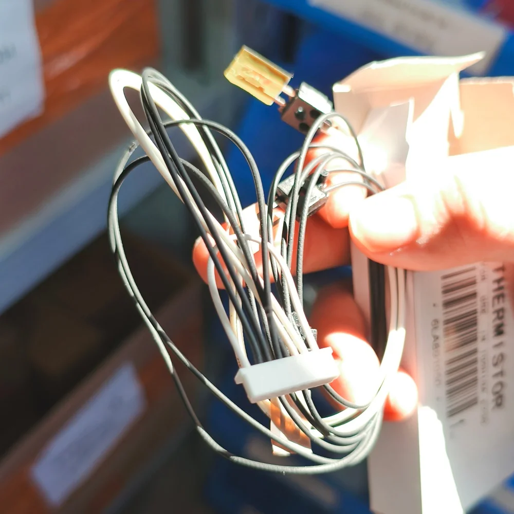 6LA89105000 Термистор фьюзера для Toshiba E-studio 230 202 200 203 230 232 233 280 282 283 Запчасти для копировальных аппаратов
6LA89105000 Термистор фьюзера для Toshiba E-studio 230 202 200 203 230 232 233 280 282 283 Запчасти для копировальных аппаратов