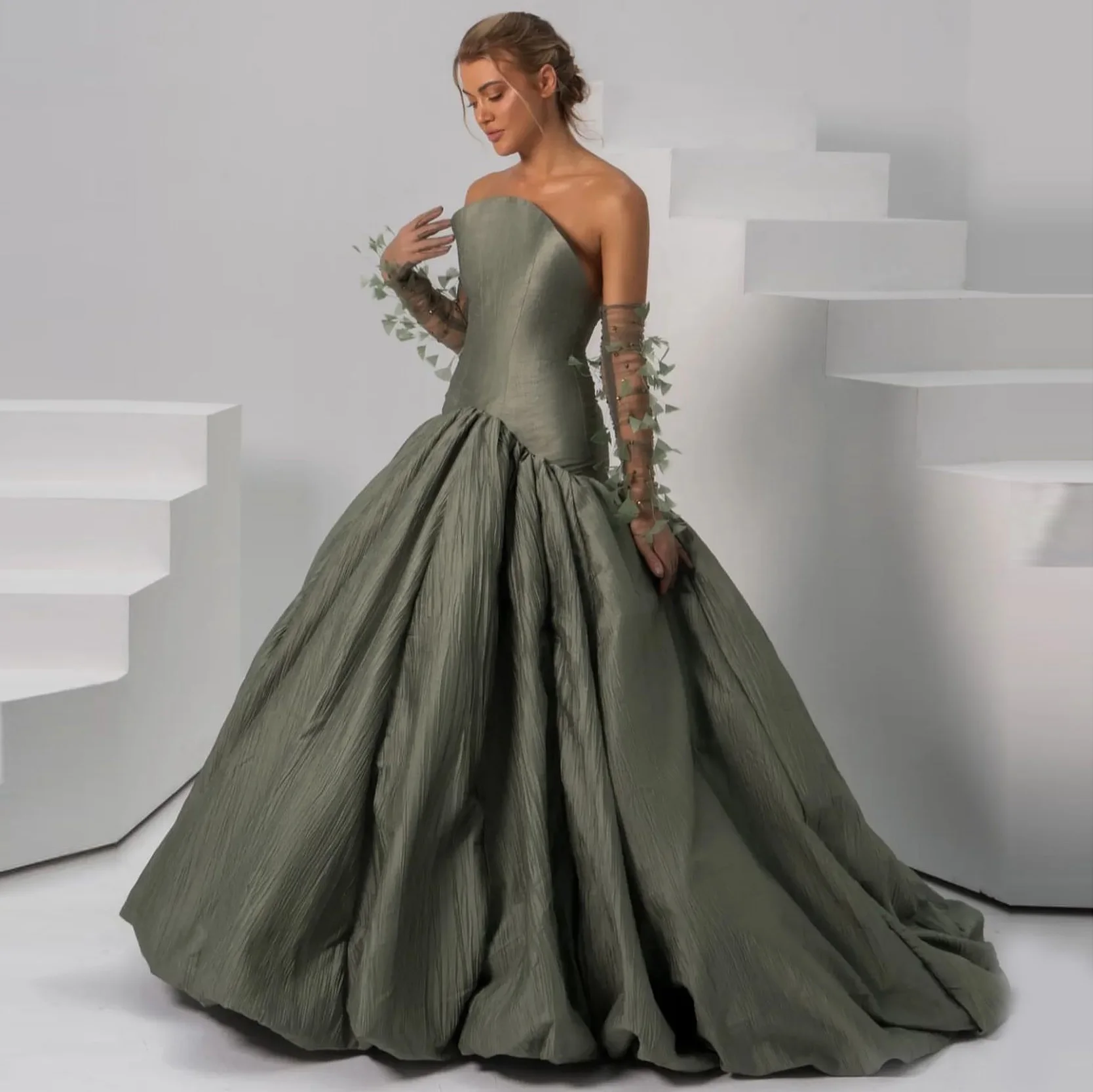 Sharon Said Elegant Dubai Dark Green A-Line Evening Dresses with Feather Gloves for Women Wedding Formal Gown SF211 Customized
Sharon Said Elegant Dubai Dark Green A-Line Evening Dresses with Feather Gloves for Women Wedding Formal Gown SF211 Customized