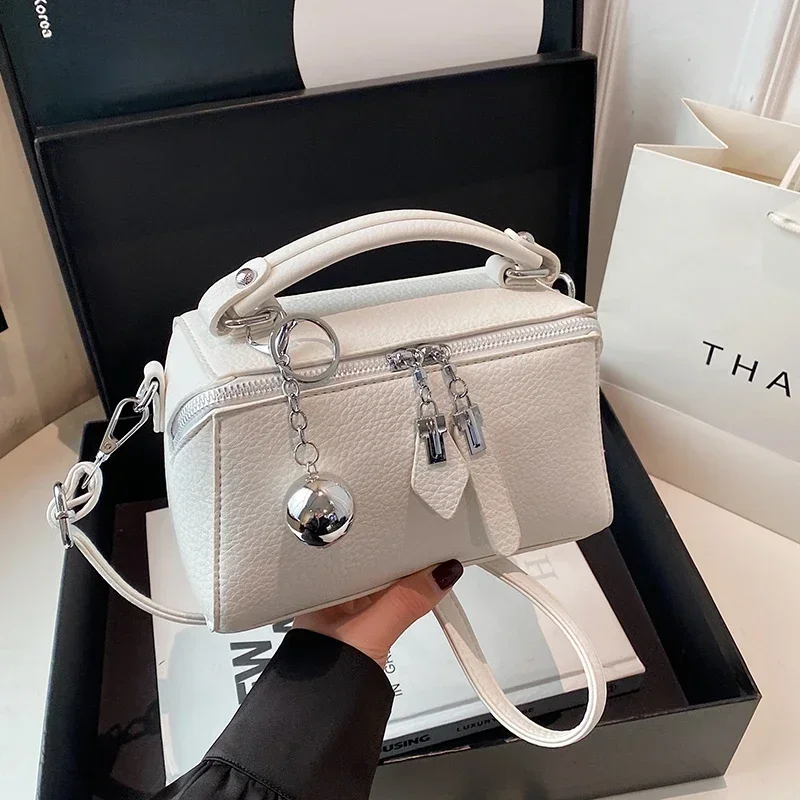 Convertible Leather Handbag for Women - 3-in-1 Crossbody Shoulder Bag with Detachable Strap & Top Handles
Convertible Leather Handbag for Women - 3-in-1 Crossbody Shoulder Bag with Detachable Strap & Top Handles