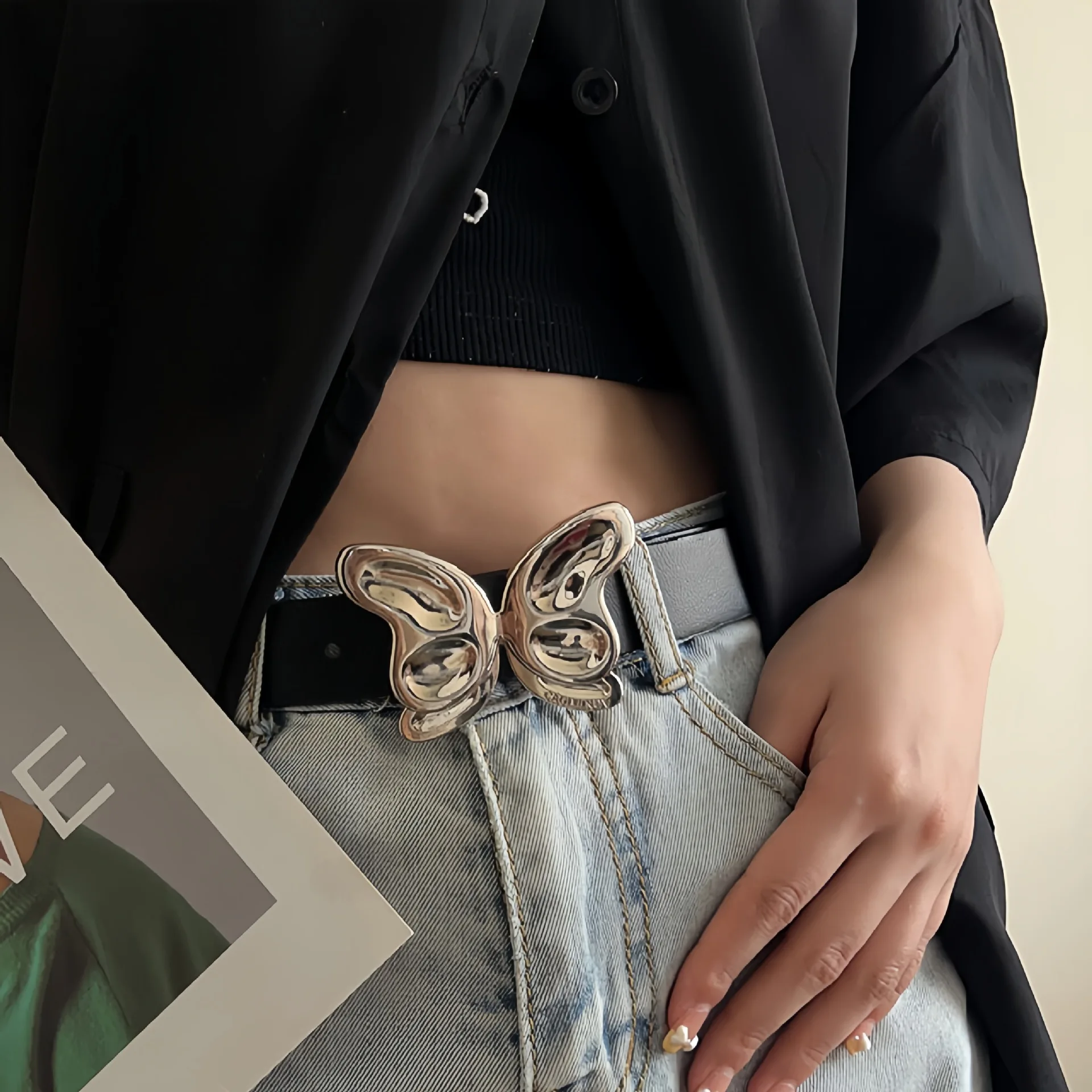 Versatile Women's Butterfly Decorative Belt PU Material Alloy Button Head Women's Simple Jeans Dress Decorative Belt Trendy Belt
Versatile Women's Butterfly Decorative Belt PU Material Alloy Button Head Women's Simple Jeans Dress Decorative Belt Trendy Belt