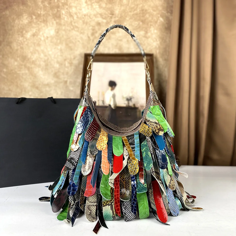 European And American Design Color Women's Bag, Top-layer Cowhide Tassel Single-shoulder Bag, Crossbody Bag, Genuine Leather Bag
European And American Design Color Women's Bag, Top-layer Cowhide Tassel Single-shoulder Bag, Crossbody Bag, Genuine Leather Bag