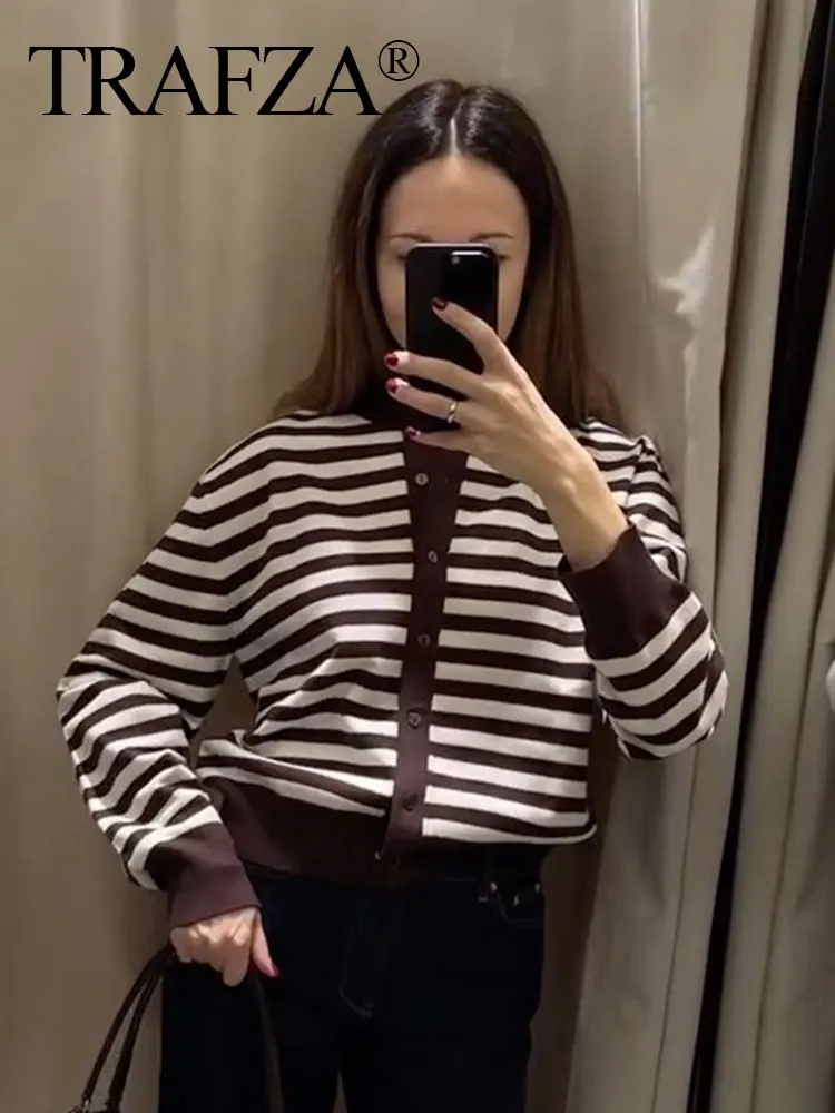 TRAFZA Women Spring Knitting Tops O-Neck Single-Breasted Striped Cardigans Female Elegant Casual Long Sleeve Sweaters Coats
TRAFZA Women Spring Knitting Tops O-Neck Single-Breasted Striped Cardigans Female Elegant Casual Long Sleeve Sweaters Coats
