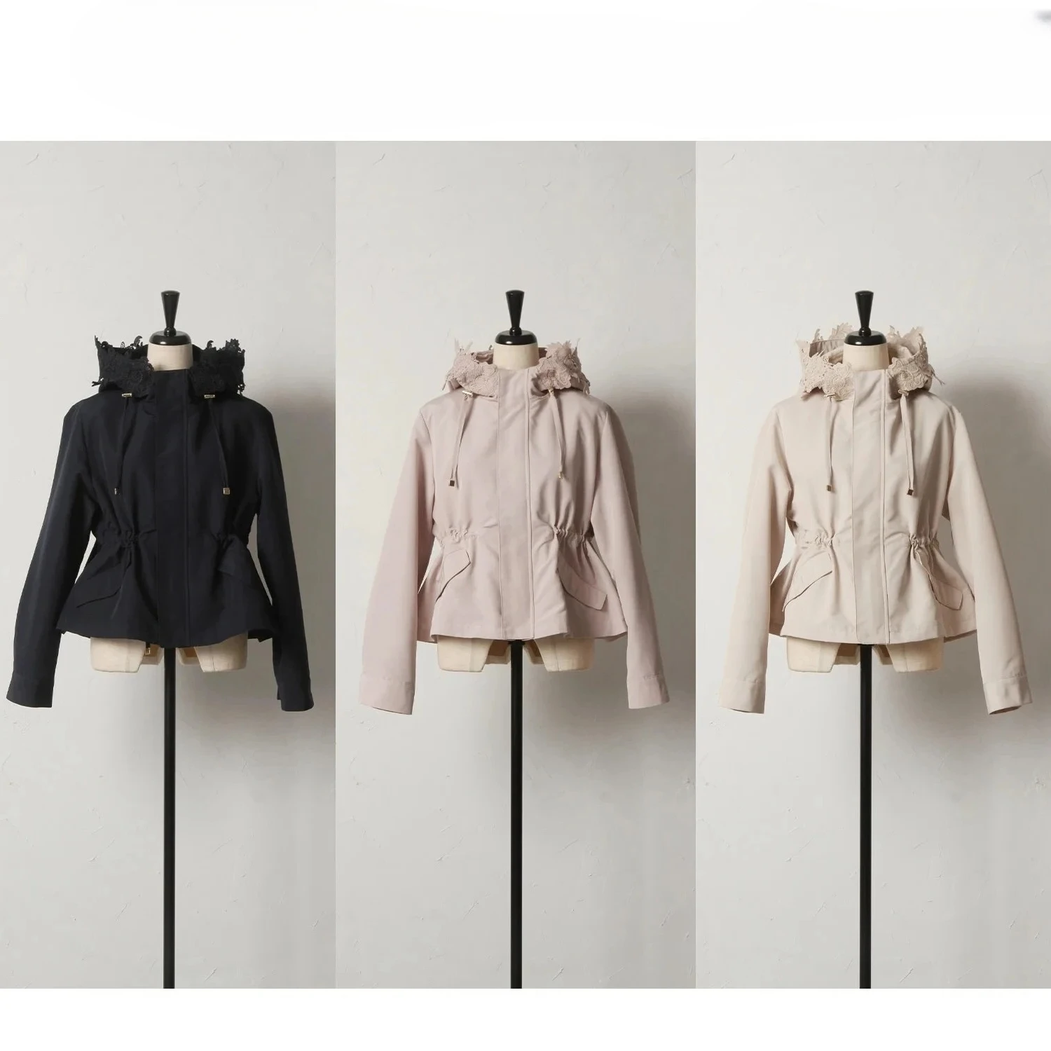 Японский топ с капюшоном в стиле ретро, короткие пальто с застежкой на талии для женщин, милые кружевные лоскутные повседневные куртки, однотонная верхняя одежда, куртка
Японский топ с капюшоном в стиле ретро, короткие пальто с застежкой на талии для женщин, милые кружевные лоскутные повседневные куртки, однотонная верхняя одежда, куртка