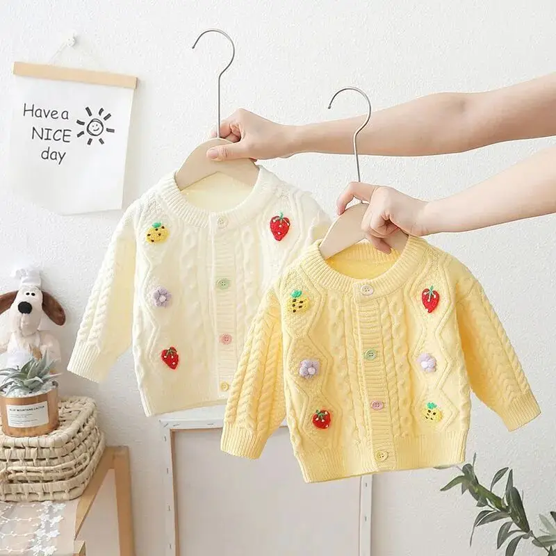 Girls' Sweater Cardigan 2025 New Spring and Autumn Western Style Cardigan Children's Coat Solid Color Korean Baby Clothes
Girls' Sweater Cardigan 2025 New Spring and Autumn Western Style Cardigan Children's Coat Solid Color Korean Baby Clothes