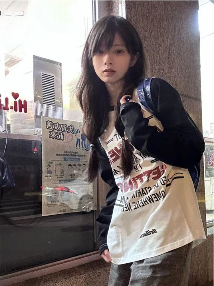 Свободная футболка из чистого хлопка в студенческом стиле с оригинальными буквами контрастного цвета и принтом, с круглым вырезом и длинными рукавами, женская повседневная футболка
Свободная футболка из чистого хлопка в студенческом стиле с оригинальными буквами контрастного цвета и принтом, с круглым вырезом и длинными рукавами, женская повседневная футболка