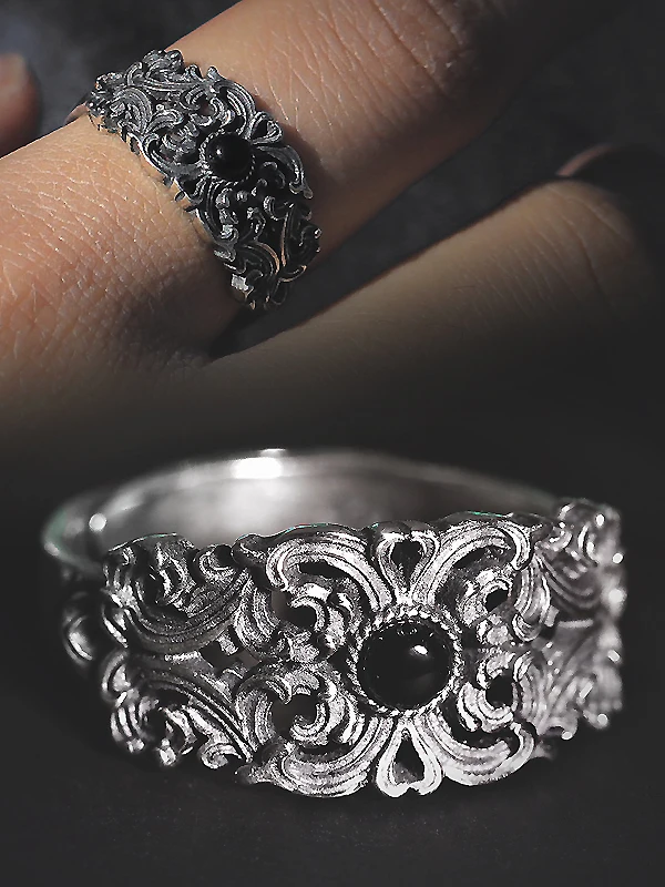 Blessed Flourishing Flower Silver Ring Embedded with Black Agate Ethnic Style Vintage Unisex Ring Pure Silver Floral Design
Blessed Flourishing Flower Silver Ring Embedded with Black Agate Ethnic Style Vintage Unisex Ring Pure Silver Floral Design