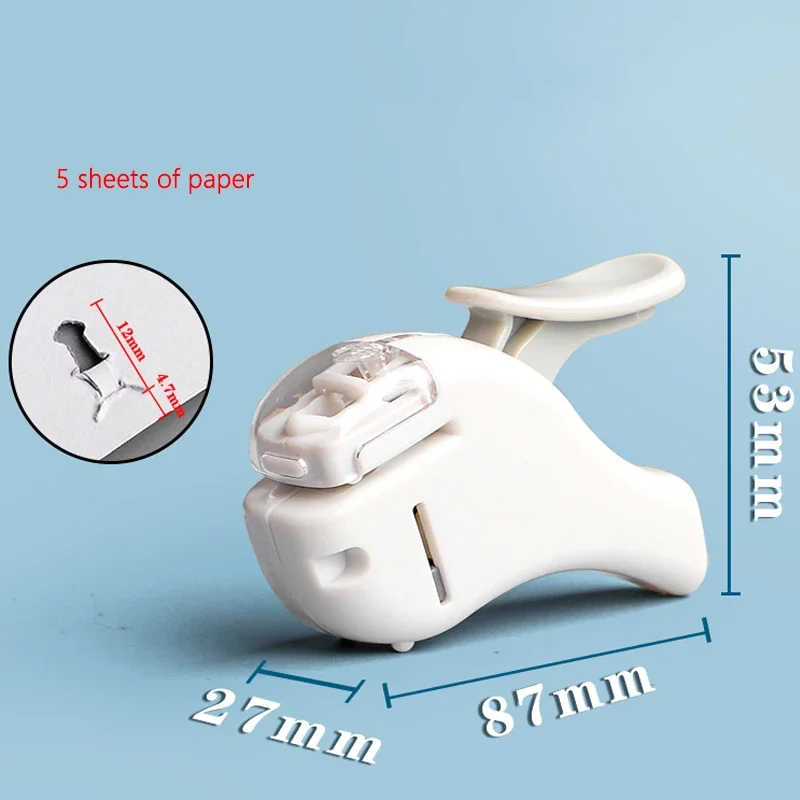 Скобы, школьные и офисные принадлежности для переплета книг, новый степлер без скрепок, мини-портативный пластиковый степлер, безопасный степлер для бумаги без
Скобы, школьные и офисные принадлежности для переплета книг, новый степлер без скрепок, мини-портативный пластиковый степлер, безопасный степлер для бумаги без