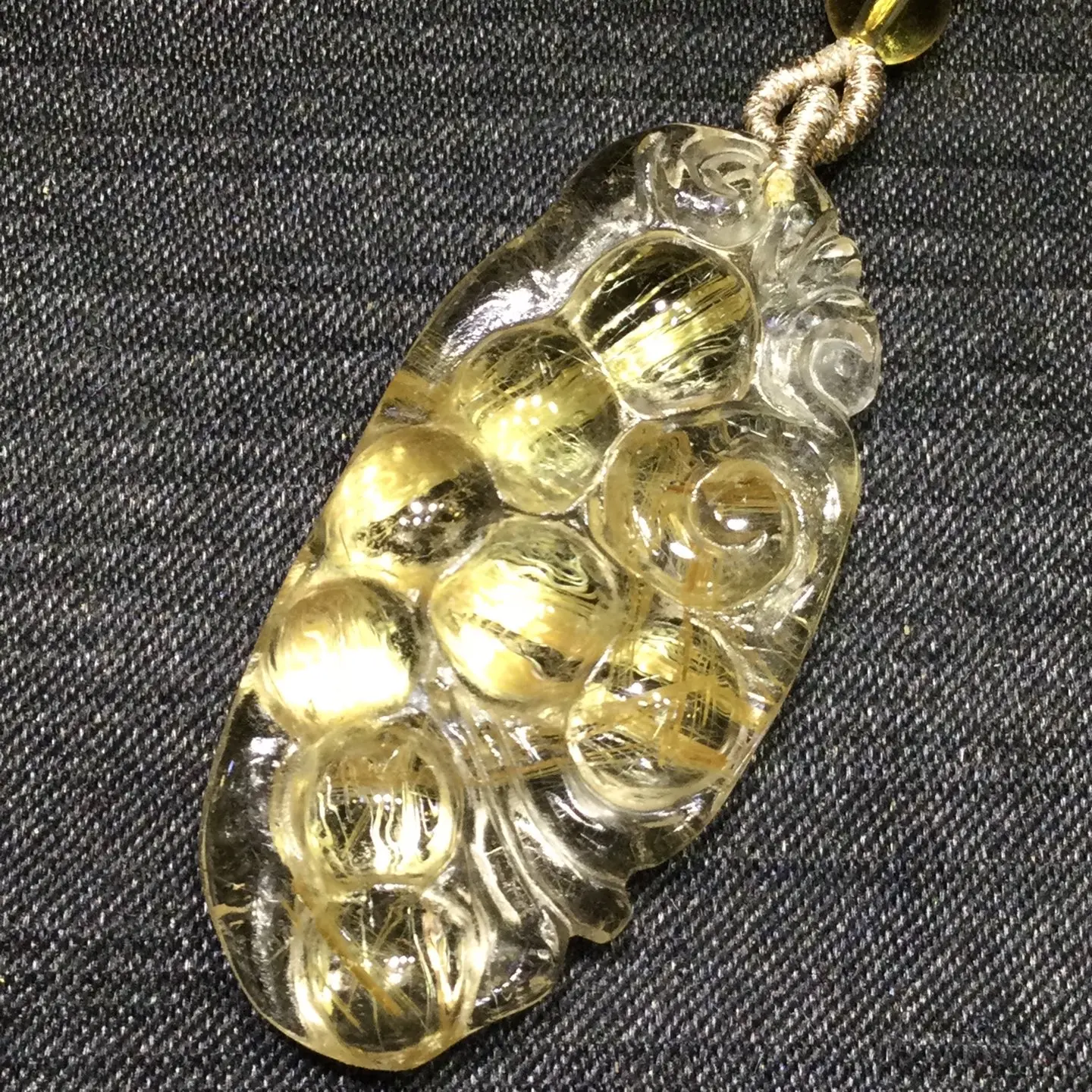 Rectangle Natural Gold Rutilated Quartz Pendant 40.5*19.5*9.5mm Rutilated Jewelry Men Women Brazil AAAAAAA
Rectangle Natural Gold Rutilated Quartz Pendant 40.5*19.5*9.5mm Rutilated Jewelry Men Women Brazil AAAAAAA