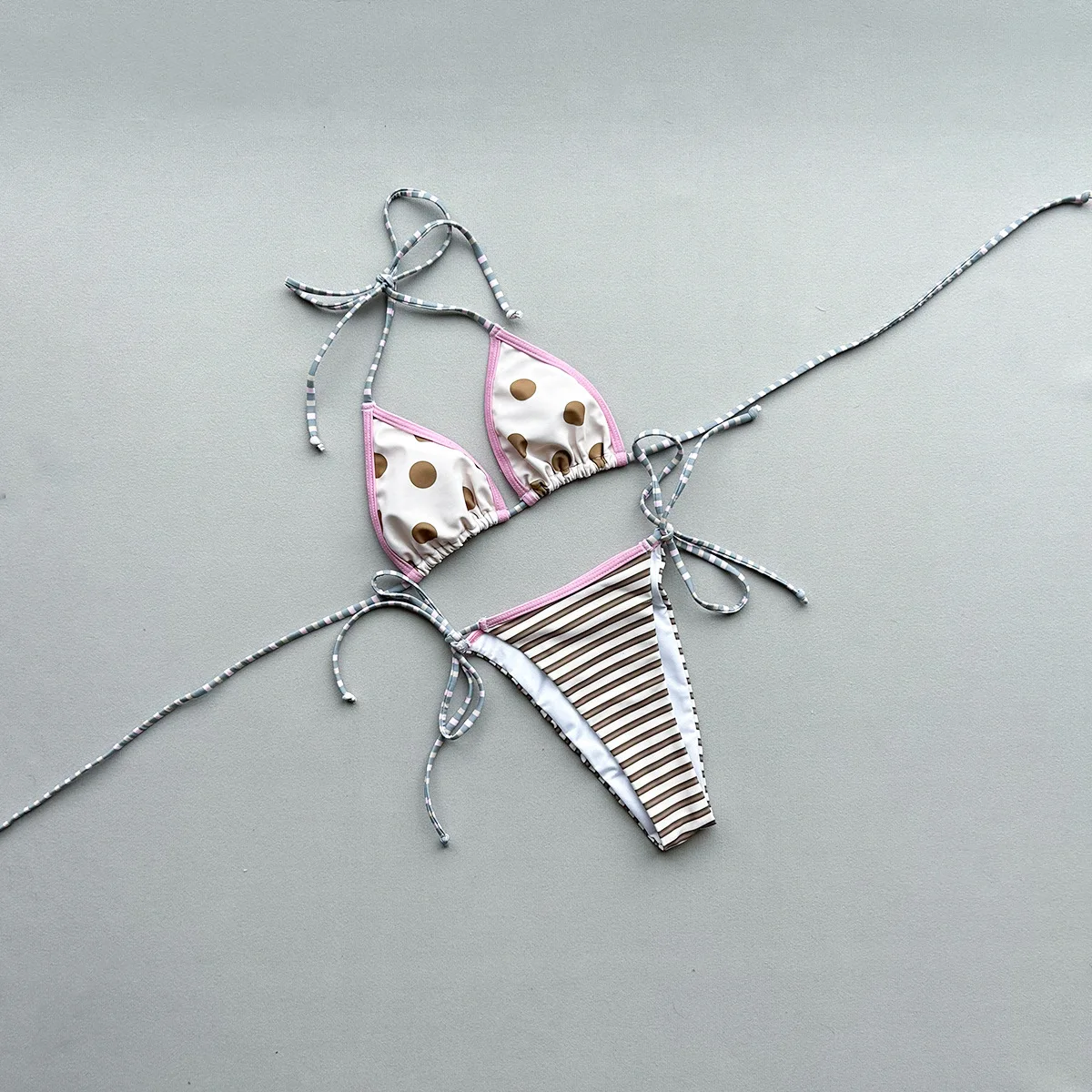 Two-pieces Bikini set 2026 Padded Bather Bathing Suit Swim Striped Dots Printed Halter Bikini Female Swimsuit Women Swimwear
Two-pieces Bikini set 2026 Padded Bather Bathing Suit Swim Striped Dots Printed Halter Bikini Female Swimsuit Women Swimwear