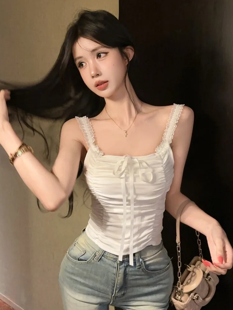 Ruffle Lace Halter Neck Crop Top Women Summer Slimming Design Sweet And Spicy Girl Simple Upper Body Korean Style Commute
Ruffle Lace Halter Neck Crop Top Women Summer Slimming Design Sweet And Spicy Girl Simple Upper Body Korean Style Commute
