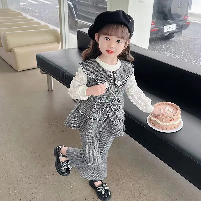 Baby Girls Suits Children 2024 New Autumn Collection Fashion Top and Vest and Pants Three-piece Set Korean Simple Style Suits
Baby Girls Suits Children 2024 New Autumn Collection Fashion Top and Vest and Pants Three-piece Set Korean Simple Style Suits