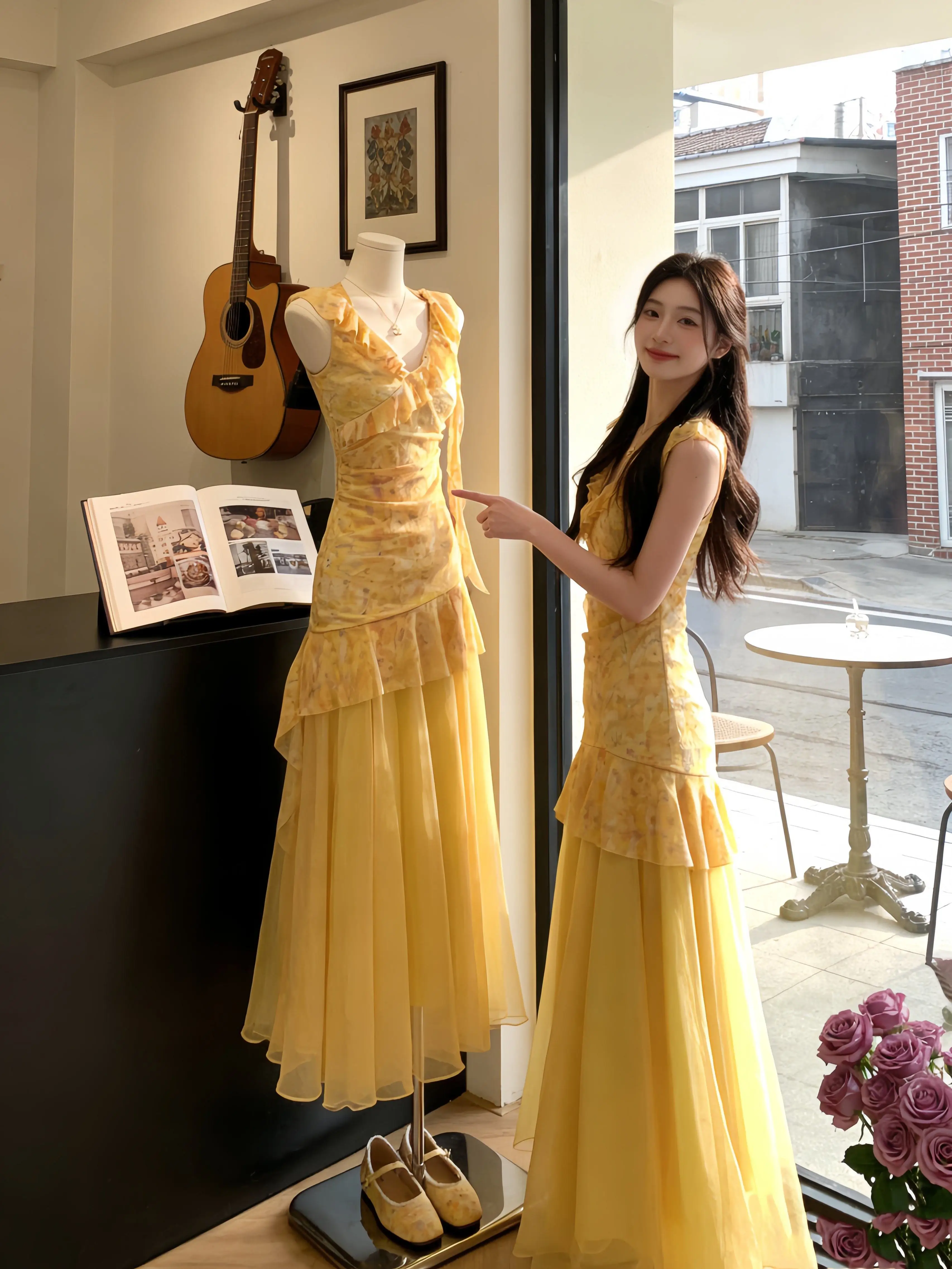 Beach Vacation Yellow Floral Lace Halter Dress Women's Summer Bright Mesh Half Skirt Two-Piece Set Breathable Lightweight Pol...
Beach Vacation Yellow Floral Lace Halter Dress Women's Summer Bright Mesh Half Skirt Two-Piece Set Breathable Lightweight Pol...