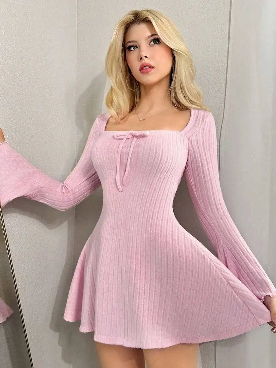 Pink Ribbed Square Neck Flare Sleeve Mini Dress for Spring Autumn
Pink Ribbed Square Neck Flare Sleeve Mini Dress for Spring Autumn