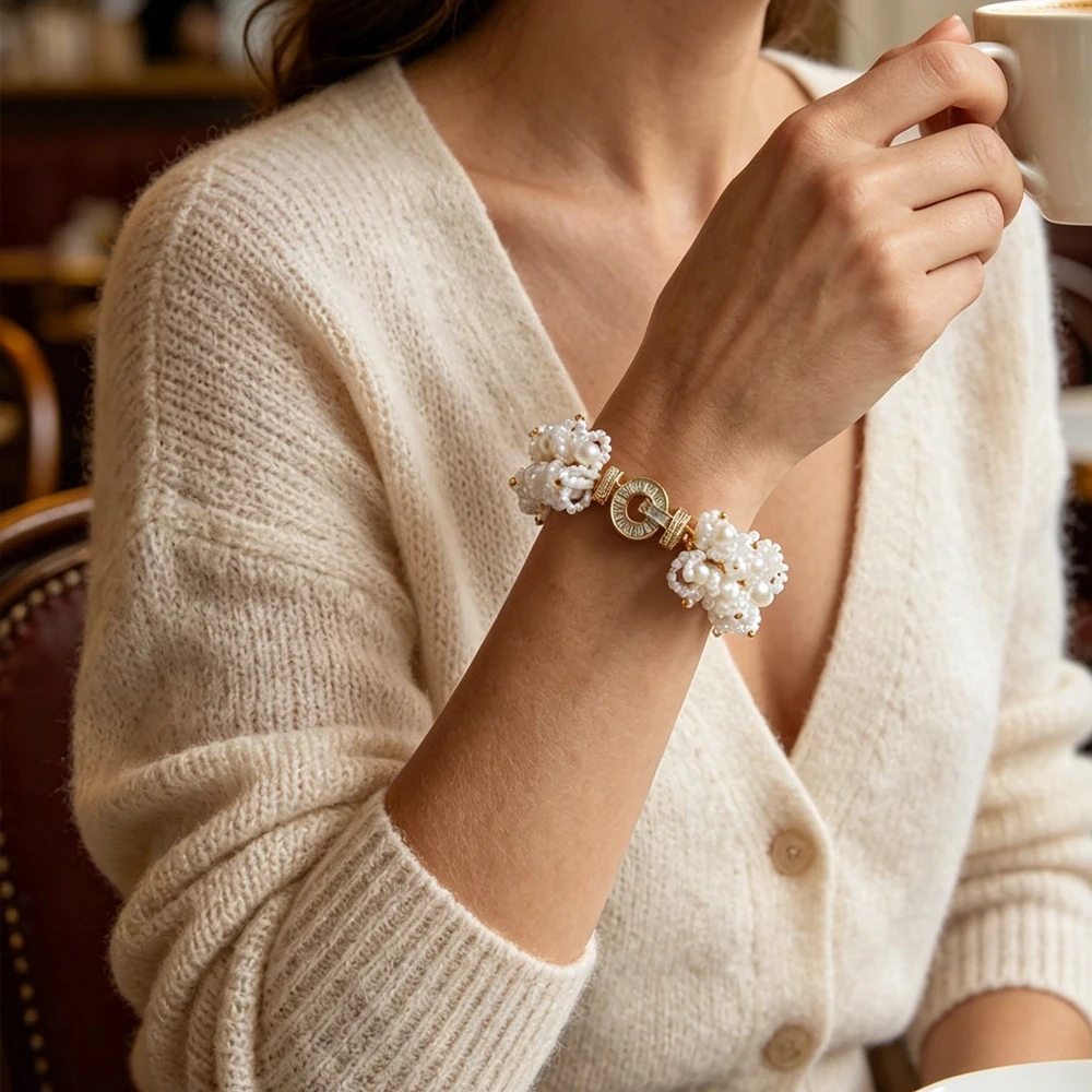 Freshwater Pearl Flower Bracelet for Women New Style Luxury Niche Design White Bead Bracelets Charm Bangle Fashion Jewelry Gifts
Freshwater Pearl Flower Bracelet for Women New Style Luxury Niche Design White Bead Bracelets Charm Bangle Fashion Jewelry Gifts