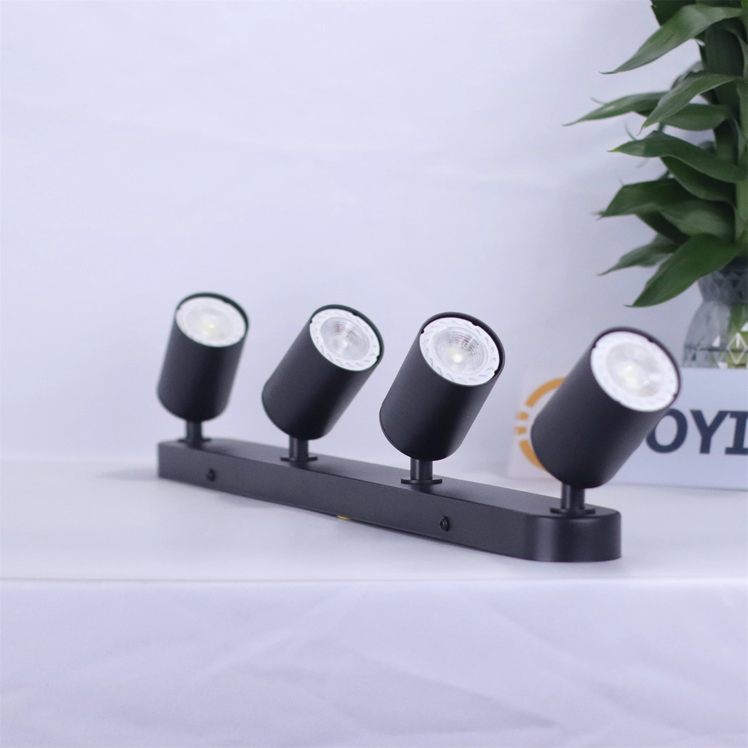 JOYINLED GU10 LED Track Light Spotlight 110-220V Suit Ceiling Lamp GU10 Spot Light for Kitchen Commercial Living Room Home Decor
JOYINLED GU10 LED Track Light Spotlight 110-220V Suit Ceiling Lamp GU10 Spot Light for Kitchen Commercial Living Room Home Decor