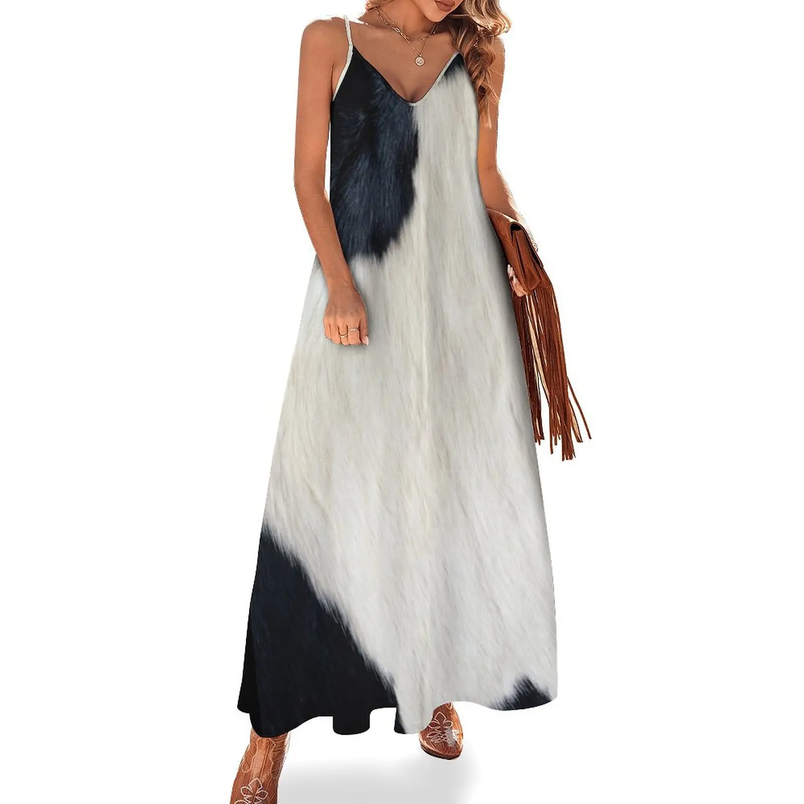Faux Cowhide Black and white Sleeveless Long Dress evening dress women fairy dress luxury evening woman for wedding
Faux Cowhide Black and white Sleeveless Long Dress evening dress women fairy dress luxury evening woman for wedding
