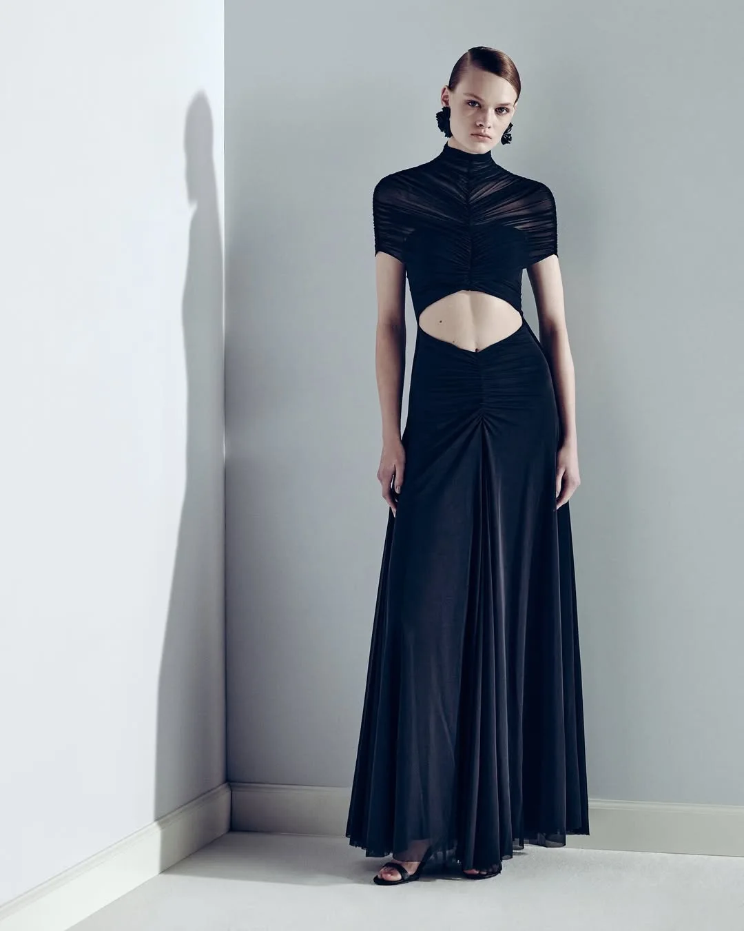 High Quality Hollow-out Big Swing Dresses Spring Women Half High Neck Short Sleeved Dress Autumn High Waist Wrinkle Long Dress
High Quality Hollow-out Big Swing Dresses Spring Women Half High Neck Short Sleeved Dress Autumn High Waist Wrinkle Long Dress