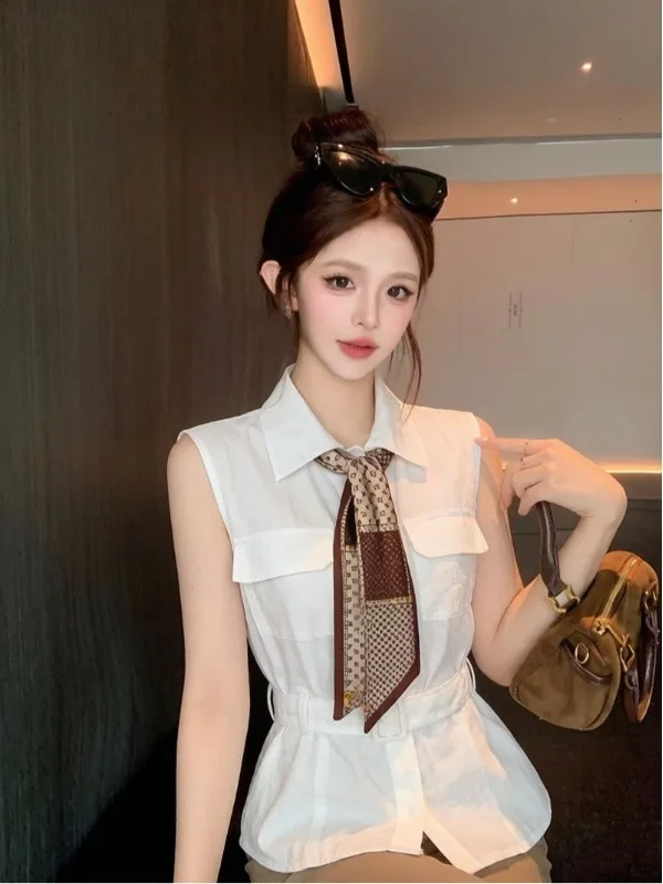 Elegant Neck Sleeveless Shirt Women's Summer New Style Waist-Cinching Silk Scarf Unique Beautiful Shirt Hong Kong Style
Elegant Neck Sleeveless Shirt Women's Summer New Style Waist-Cinching Silk Scarf Unique Beautiful Shirt Hong Kong Style