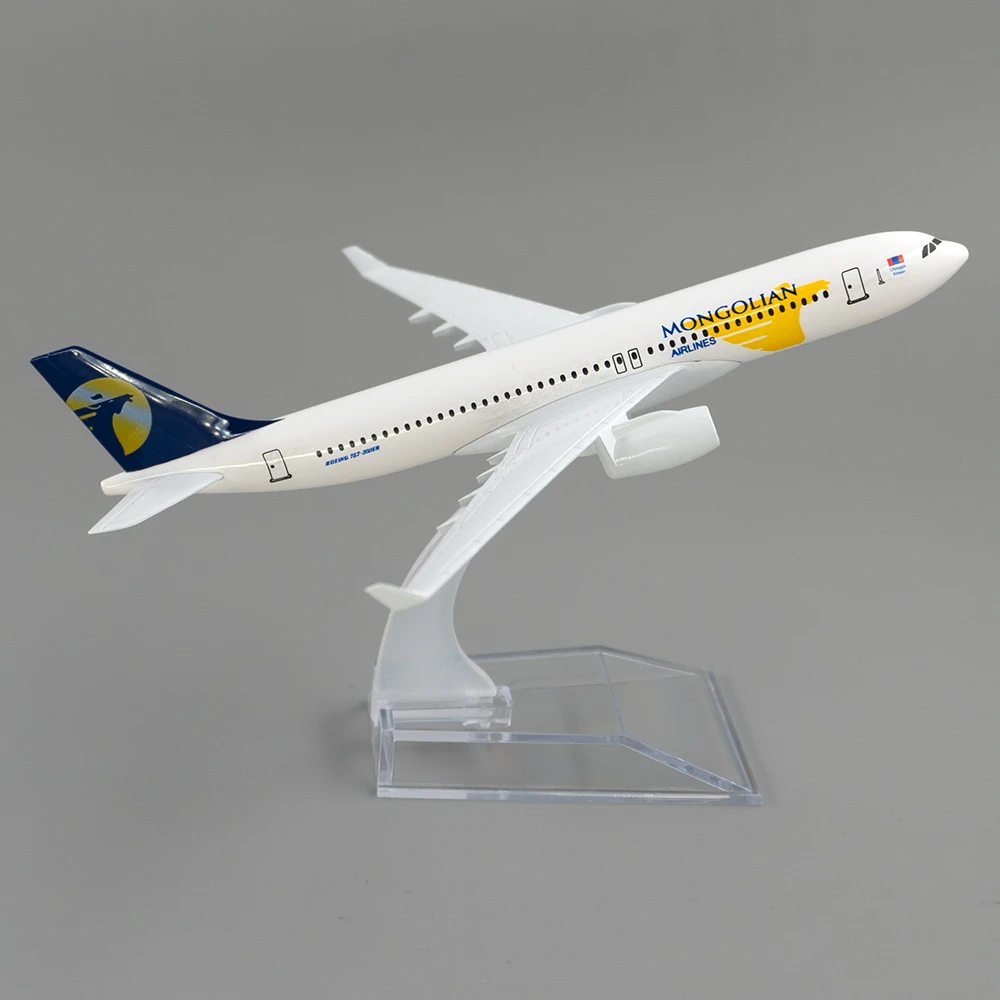 1/400 самолет монгольский воздушный Boeing 767 16 см сплав самолета B767 модель игрушки для украшения детская подарочная коллекция
1/400 самолет монгольский воздушный Boeing 767 16 см сплав самолета B767 модель игрушки для украшения детская подарочная коллекция
